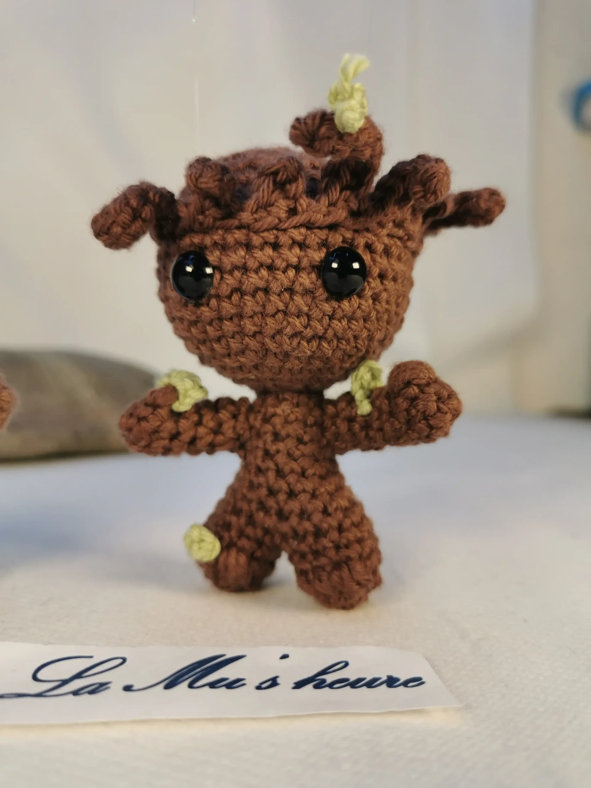 groot amigurumi fait main au crochet par La Mu's Heure