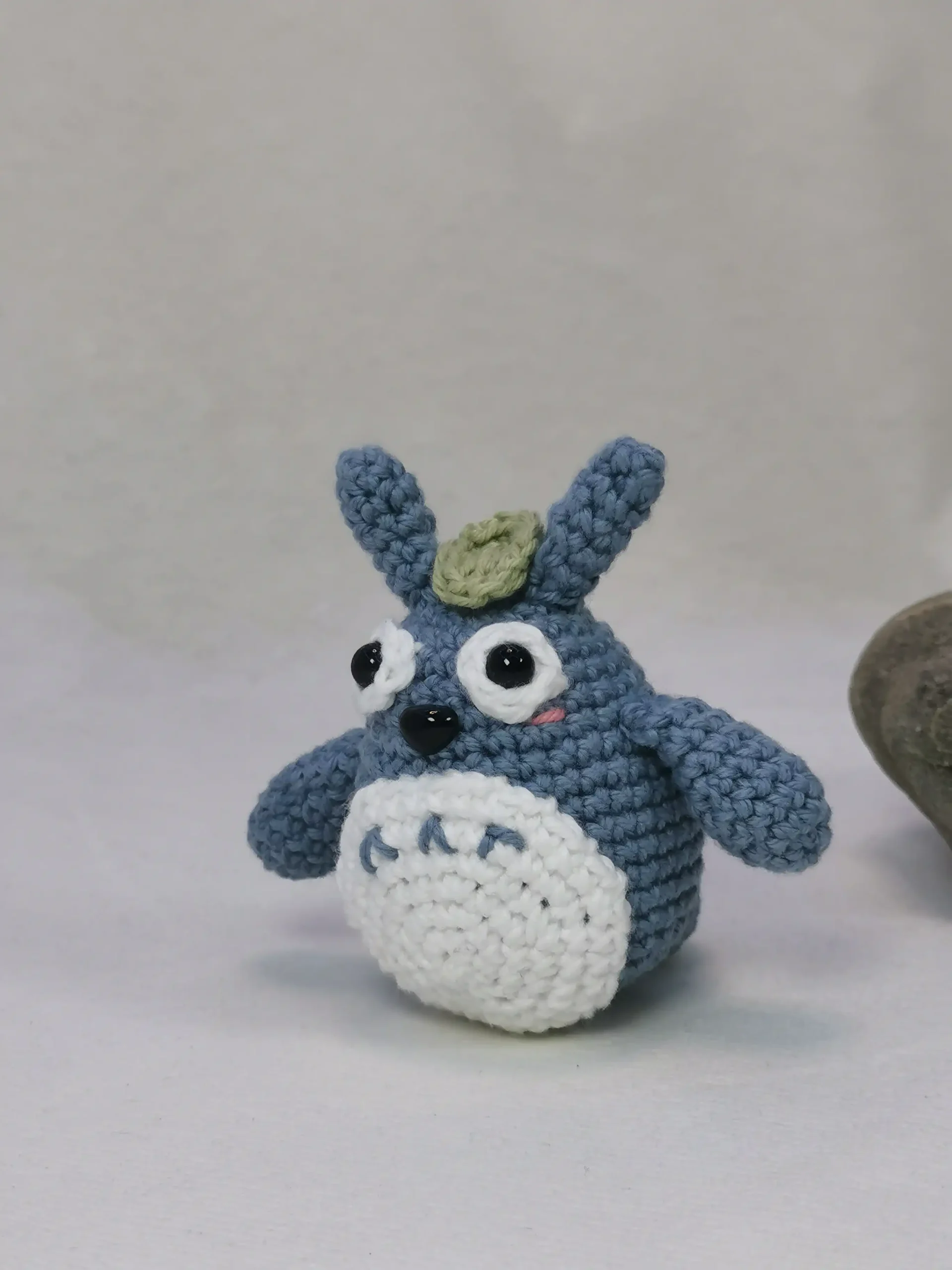 Totoro amigurumi fait main au crochet par La Mu's Heure