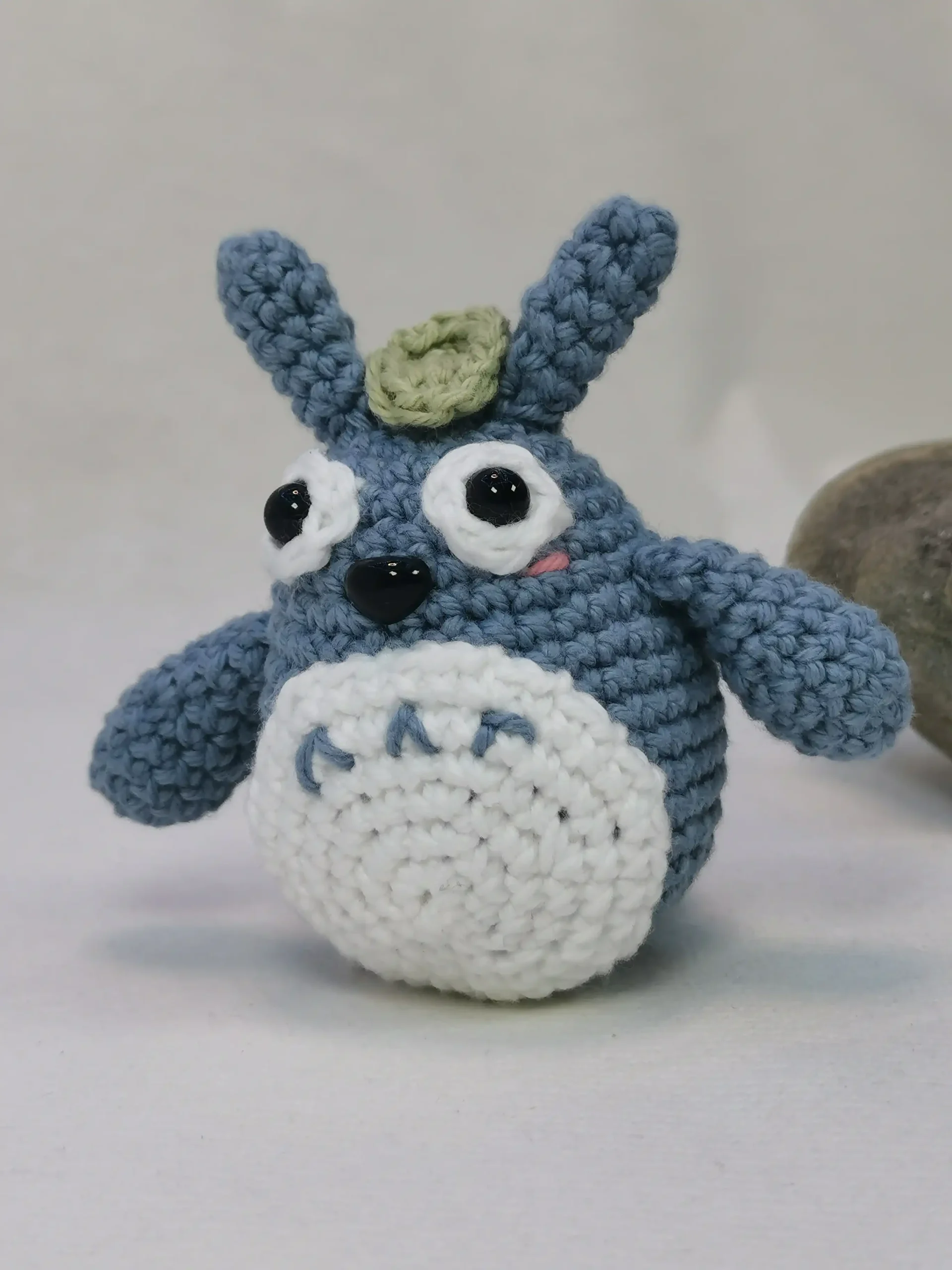 Totoro amigurumi fait main au crochet par La Mu's Heure
