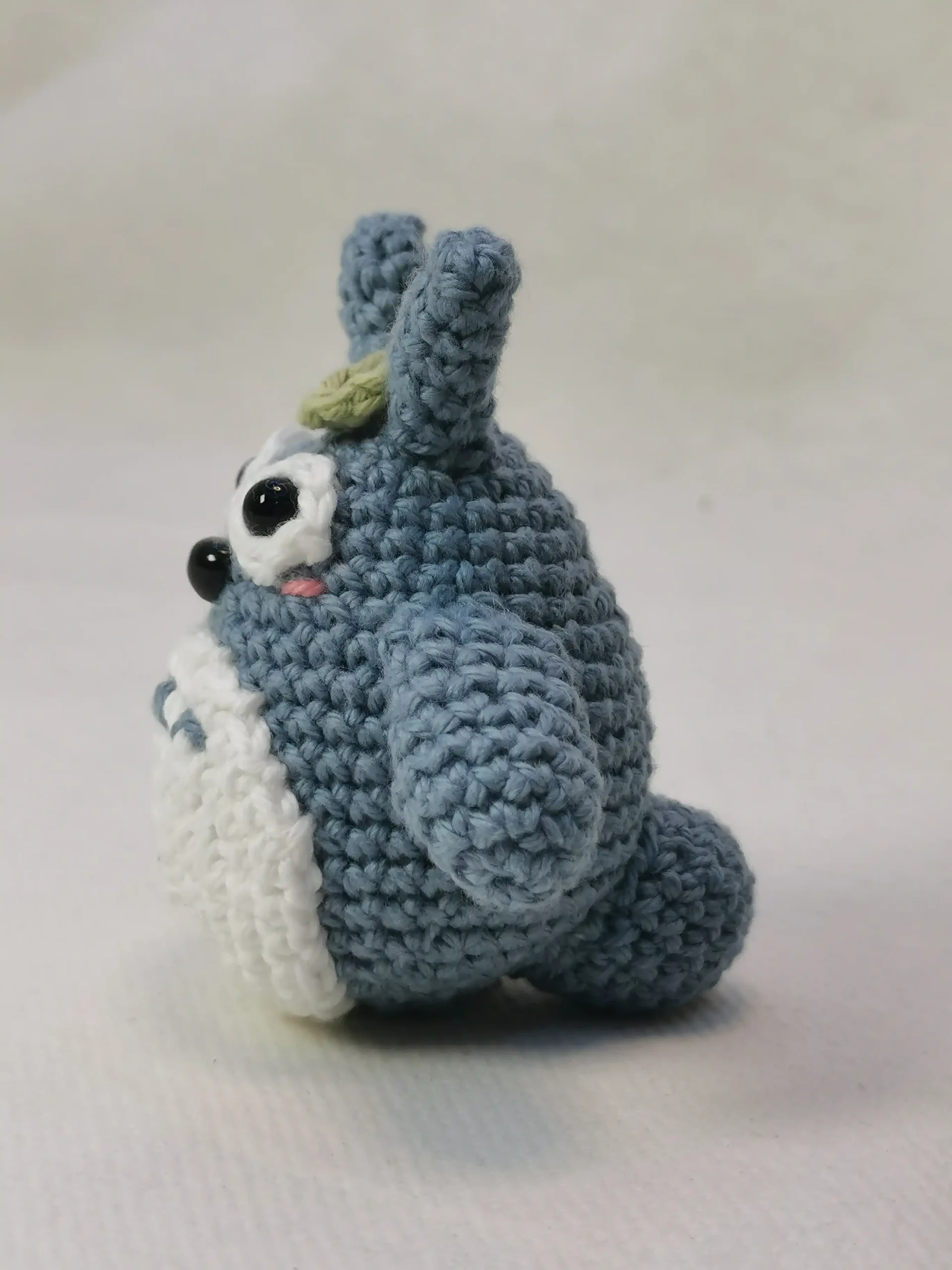 Totoro amigurumi fait main au crochet par La Mu's Heure