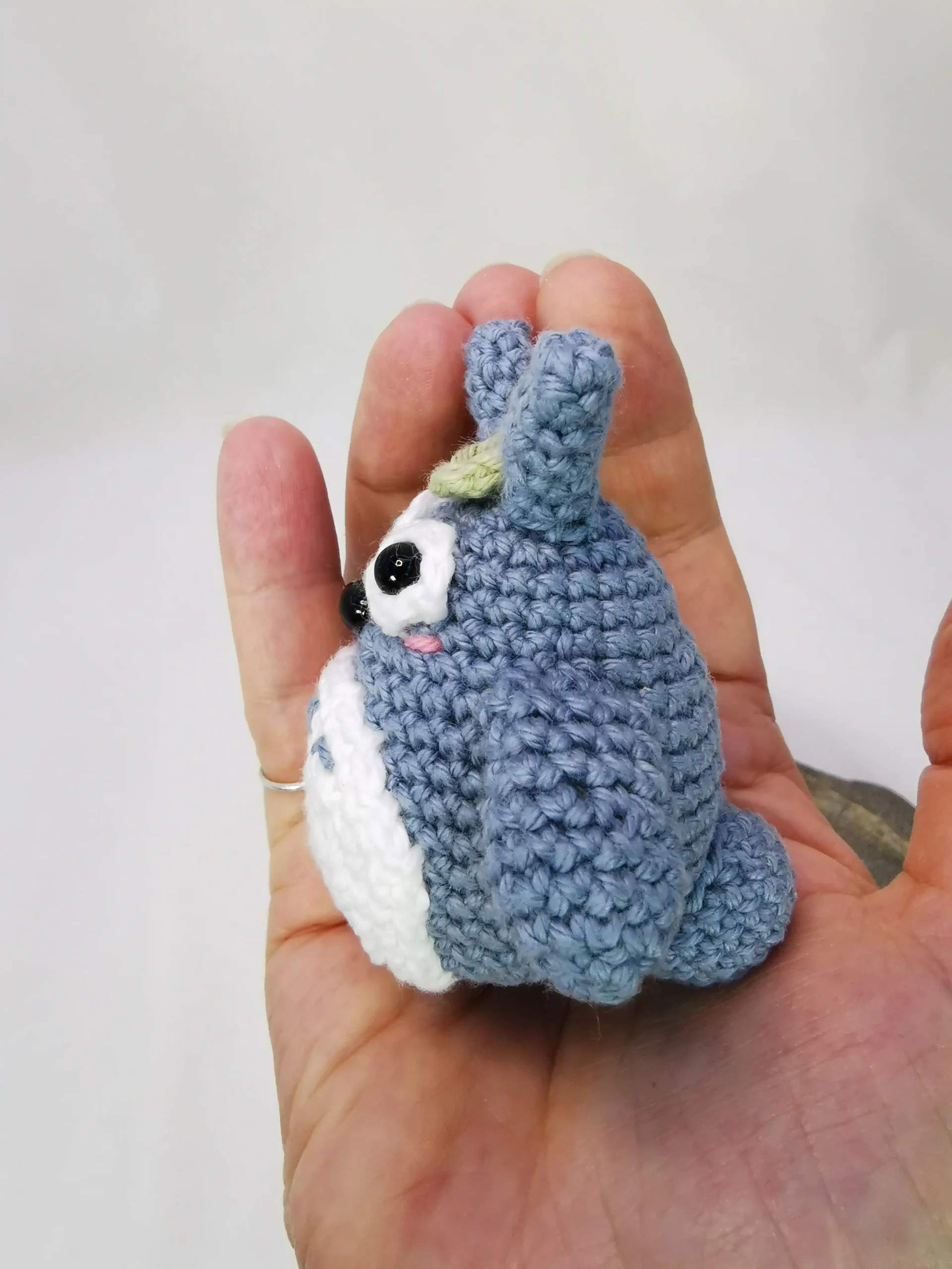 Totoro amigurumi fait main au crochet par La Mu's Heure