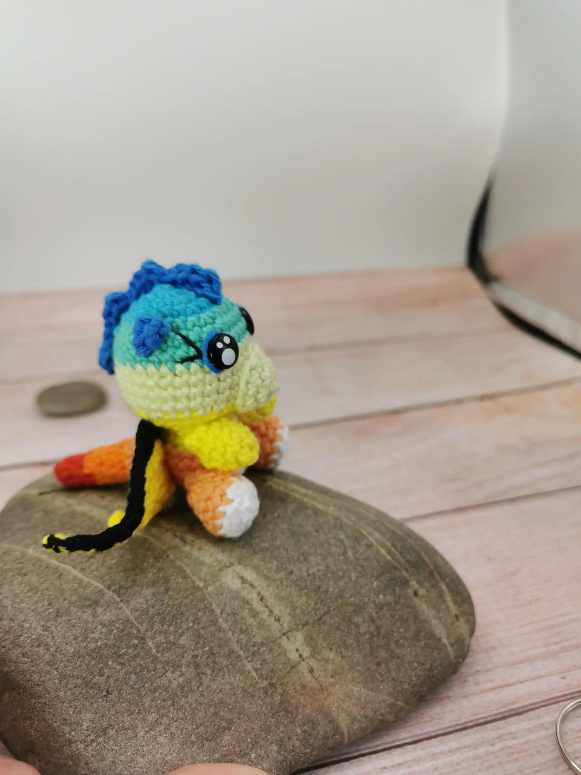 Petit Dragon Porte-clés Amigurumi fait main au crochet par La Mu's Heure