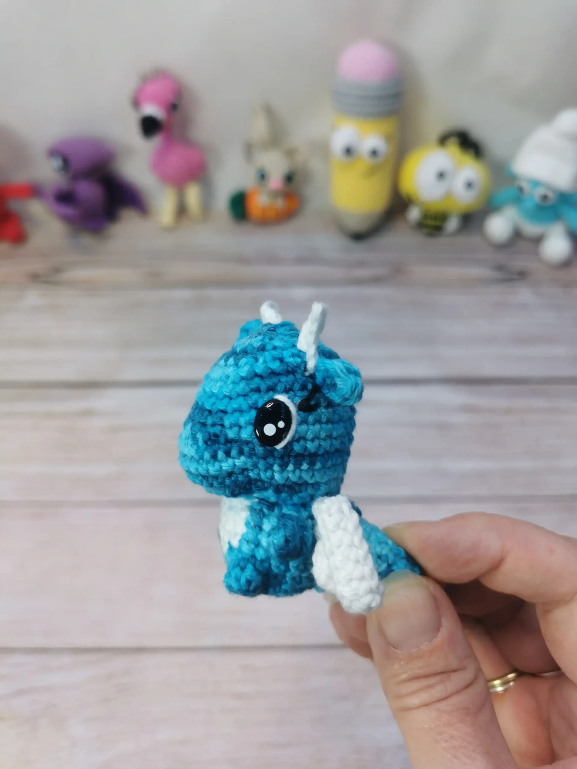 Petit Dragon Porte-clés Amigurumi fait main au crochet par La Mu's Heure