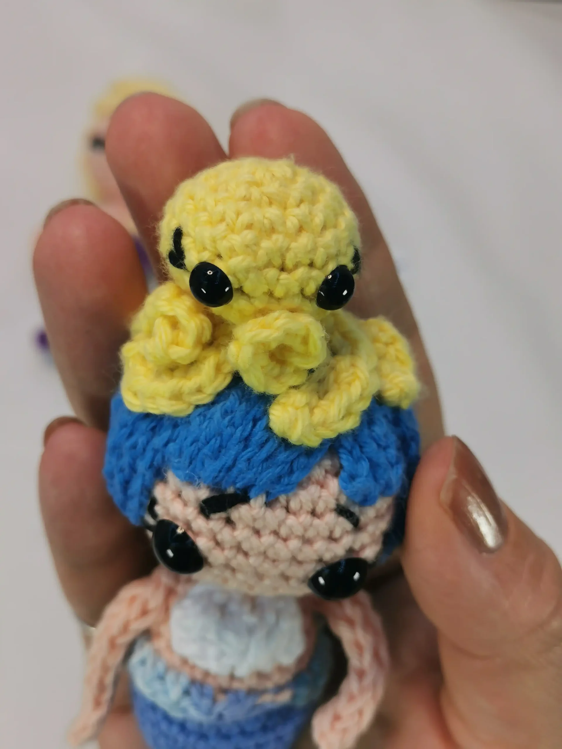 Bébé sirène amigurumi fait main au crochet par La Mu's heure