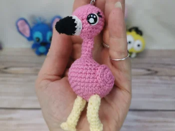 Porte-clé flamant rose crochet fait main au crochet par La Mu's Heure