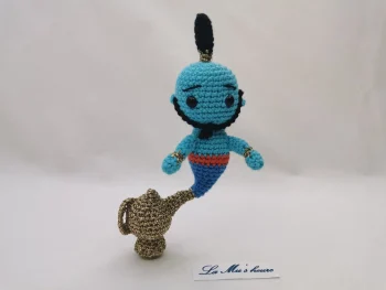 le génie de la lampe amigurumi fait main au crochet fait par La Mu's heure