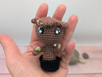 groot amigurumi fait main au crochet par La Mu's Heure