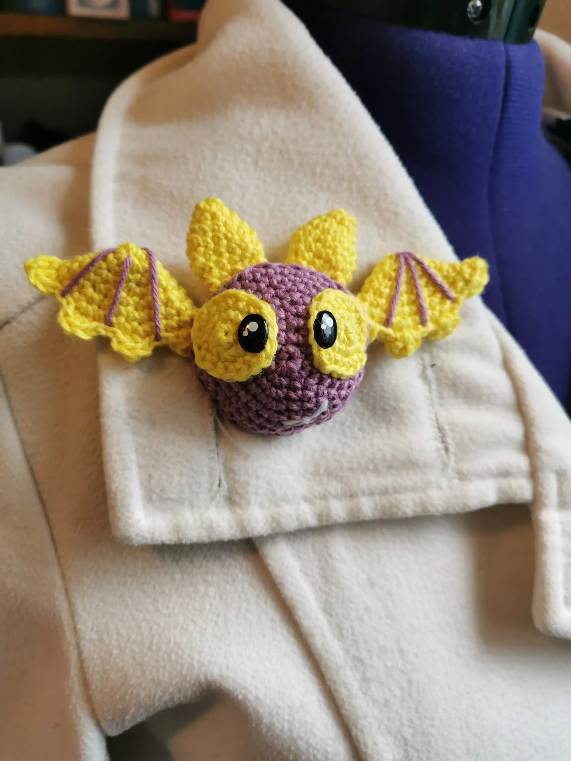 broche Chauve-souris amigurumi kawaii, conçu à la main au crochet par La Mu's heure