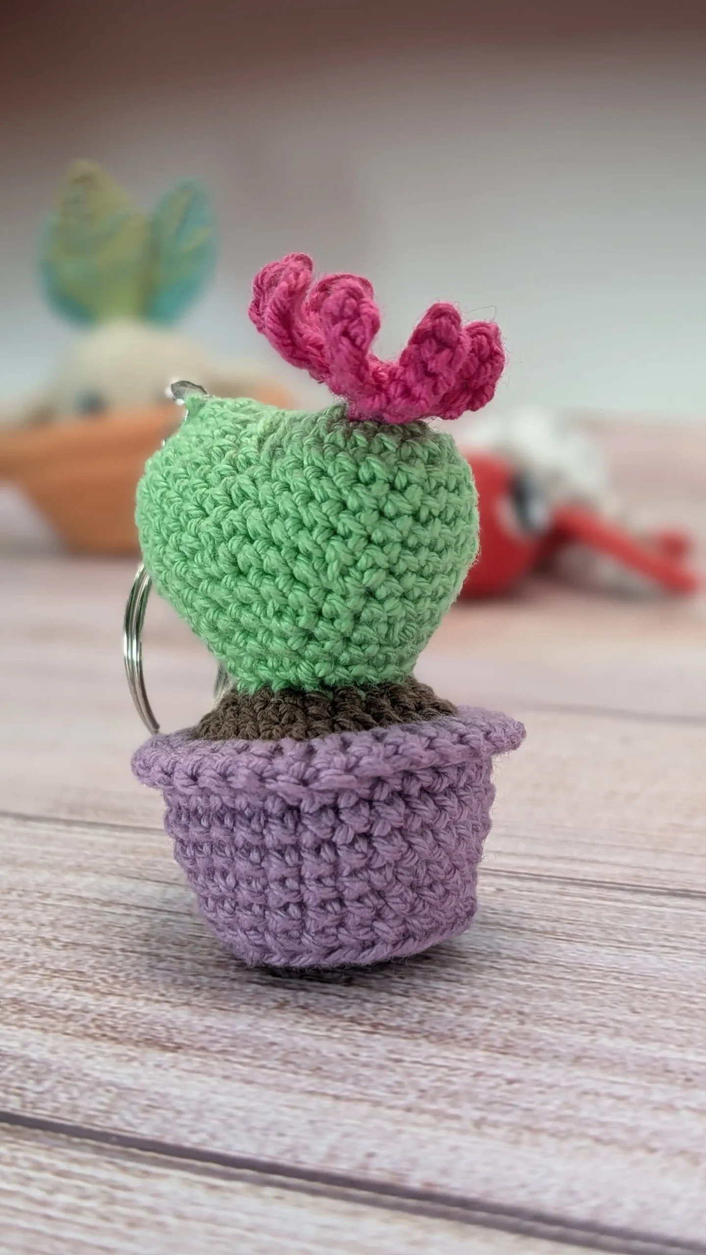 Cactus Cœur amigurumi fait main au crochet par La Mu's heure