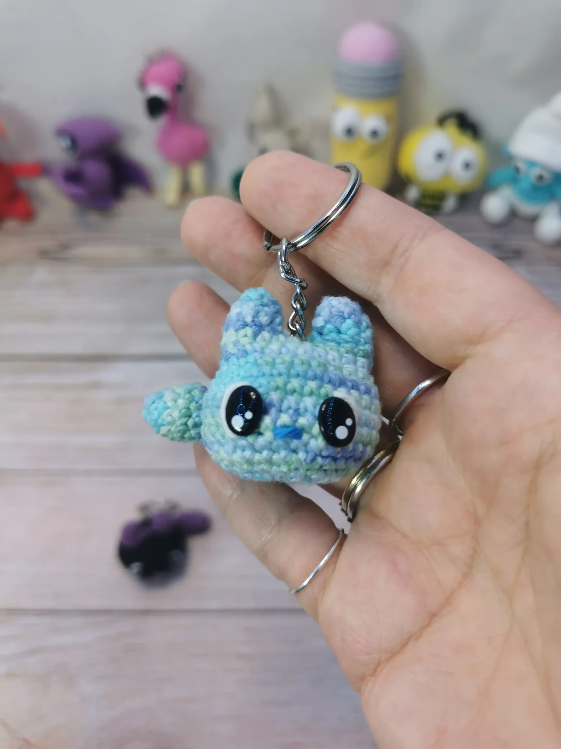 Porte clef chat, amigurumi kawaii fait main au crochet par La Mu's Heure