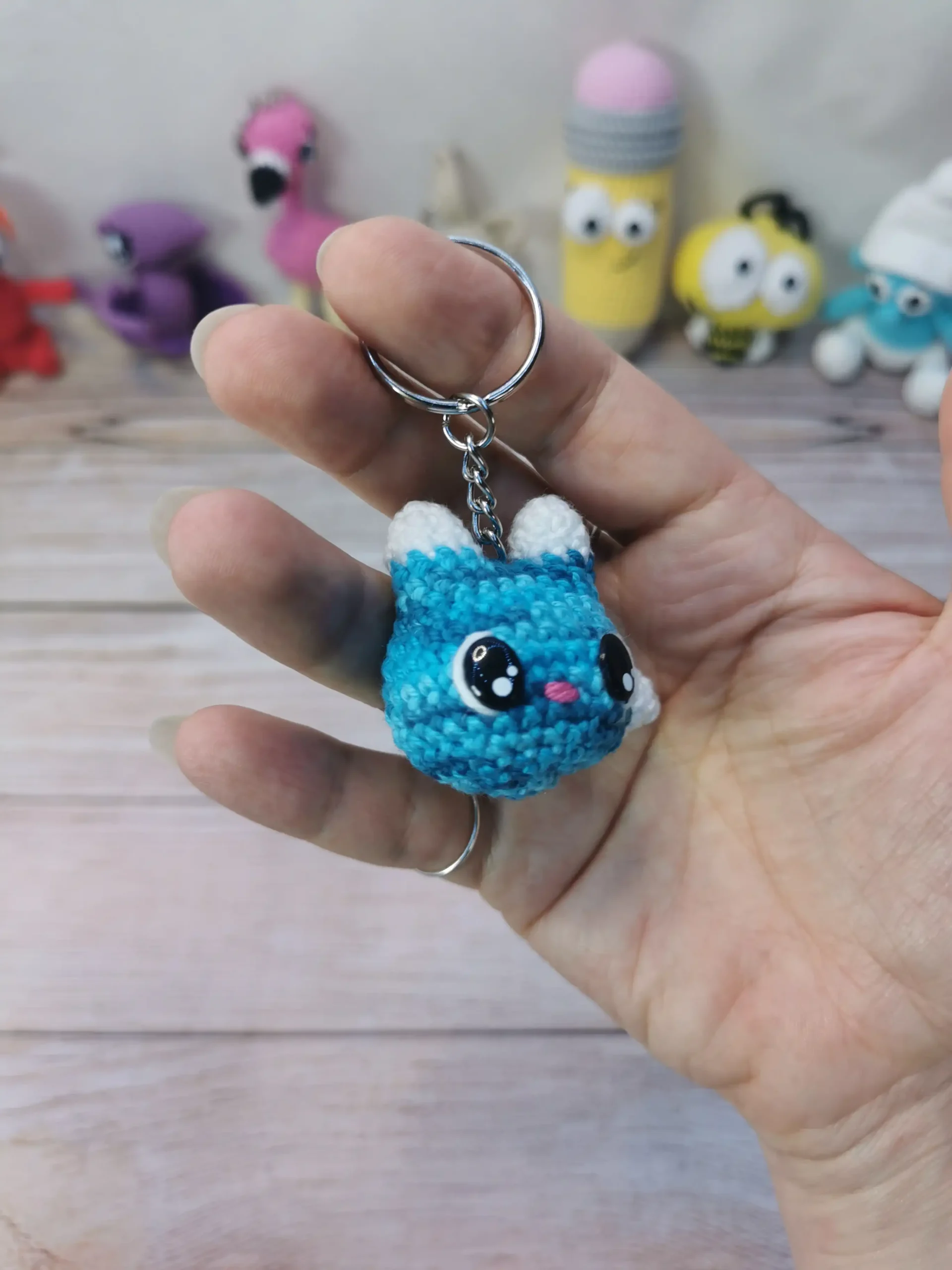 Porte clef chat, amigurumi kawaii fait main au crochet par La Mu's Heure