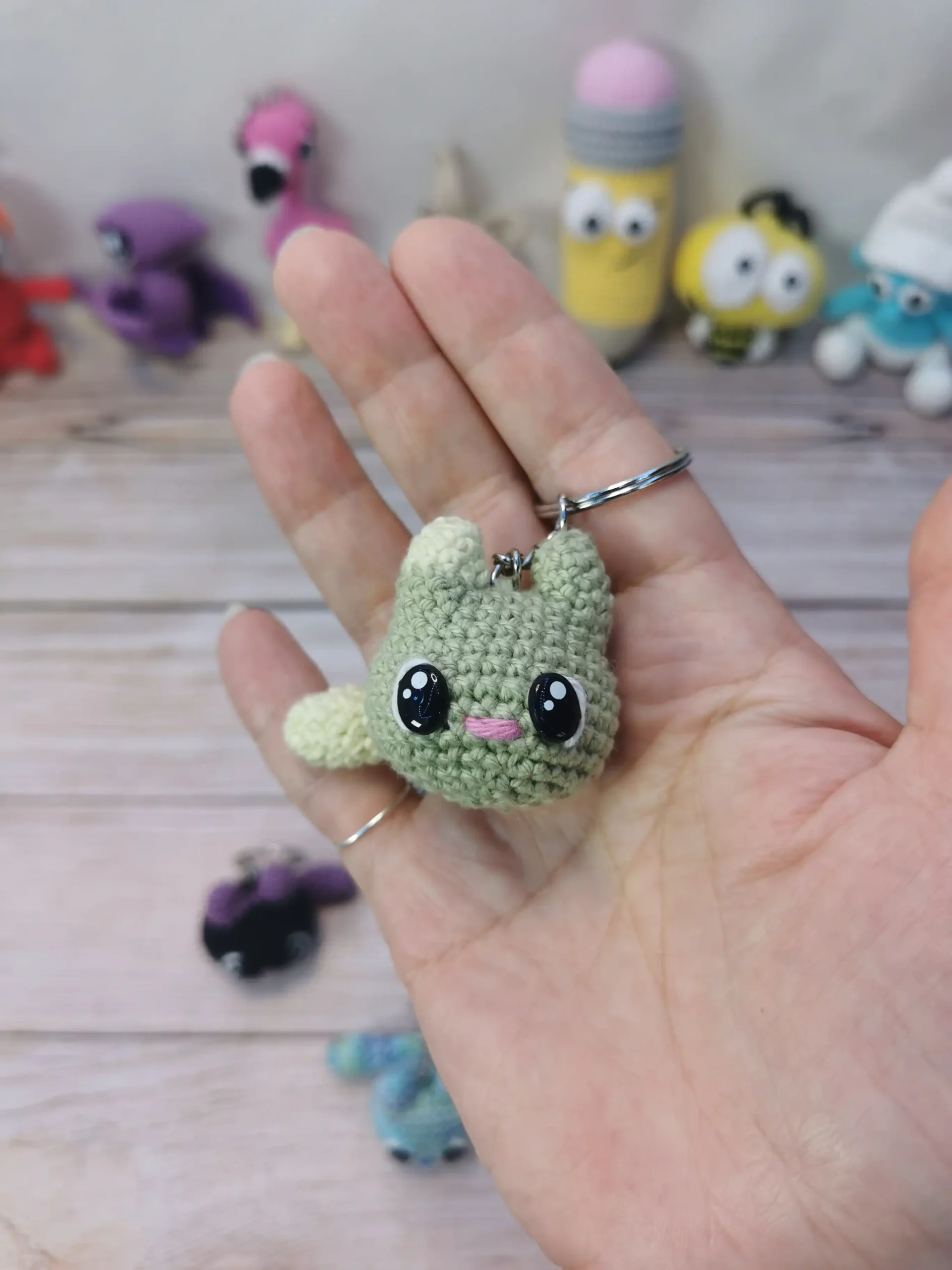 Porte clef chat, amigurumi kawaii fait main au crochet par La Mu's Heure