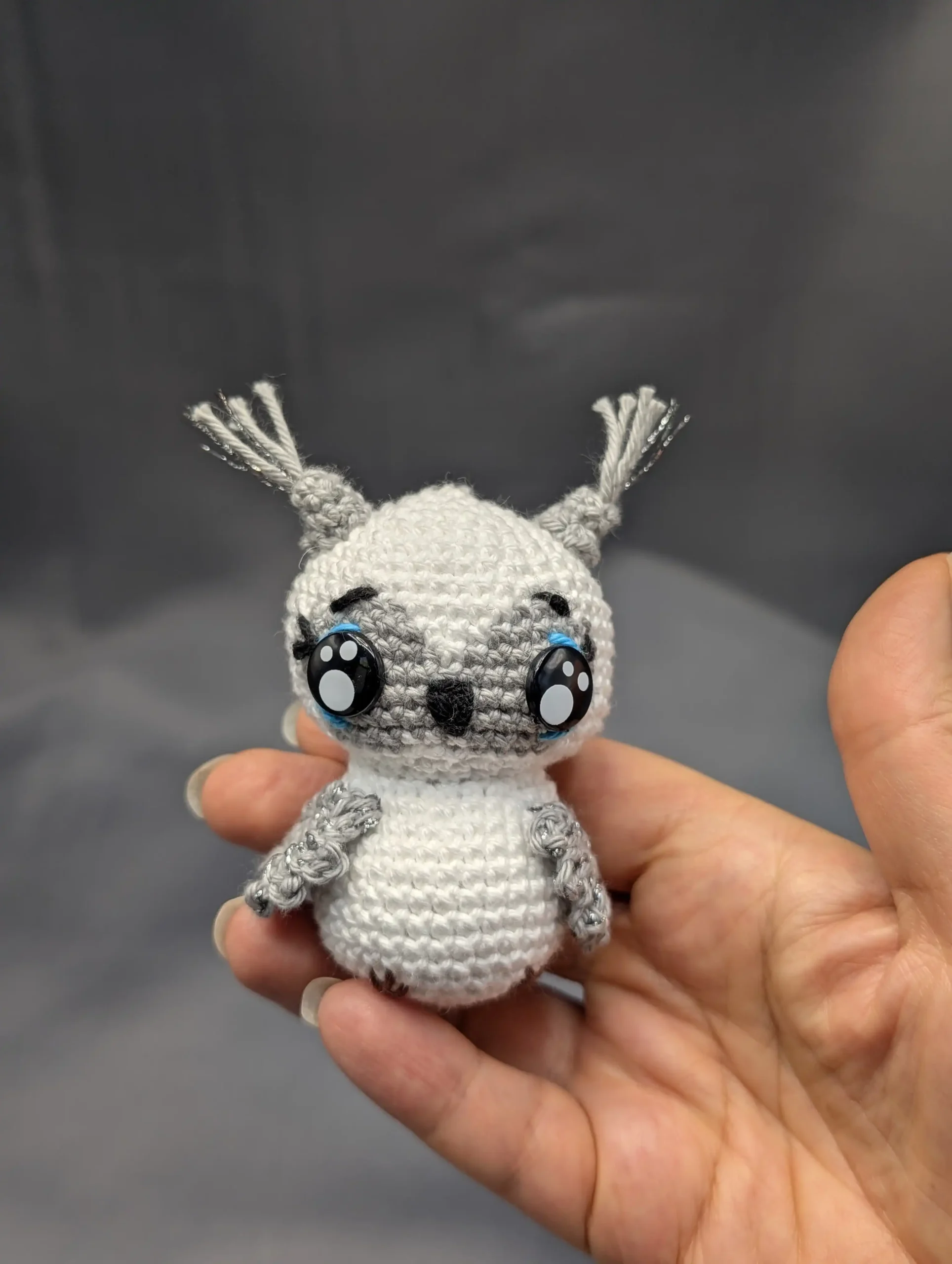 Chouette amigurumi fait main au crochet par La Mu's heure