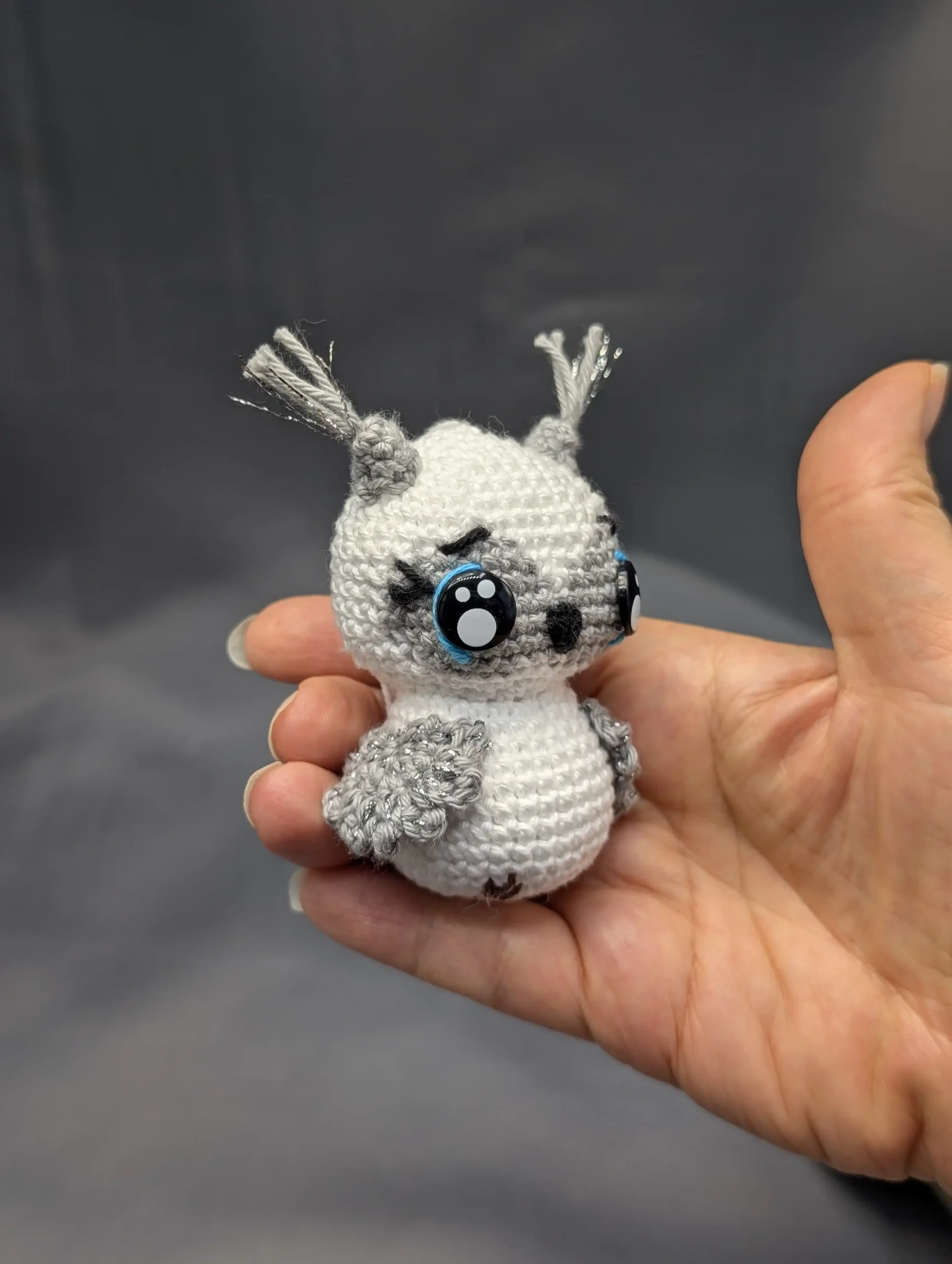 Chouette amigurumi fait main au crochet par La Mu's heure