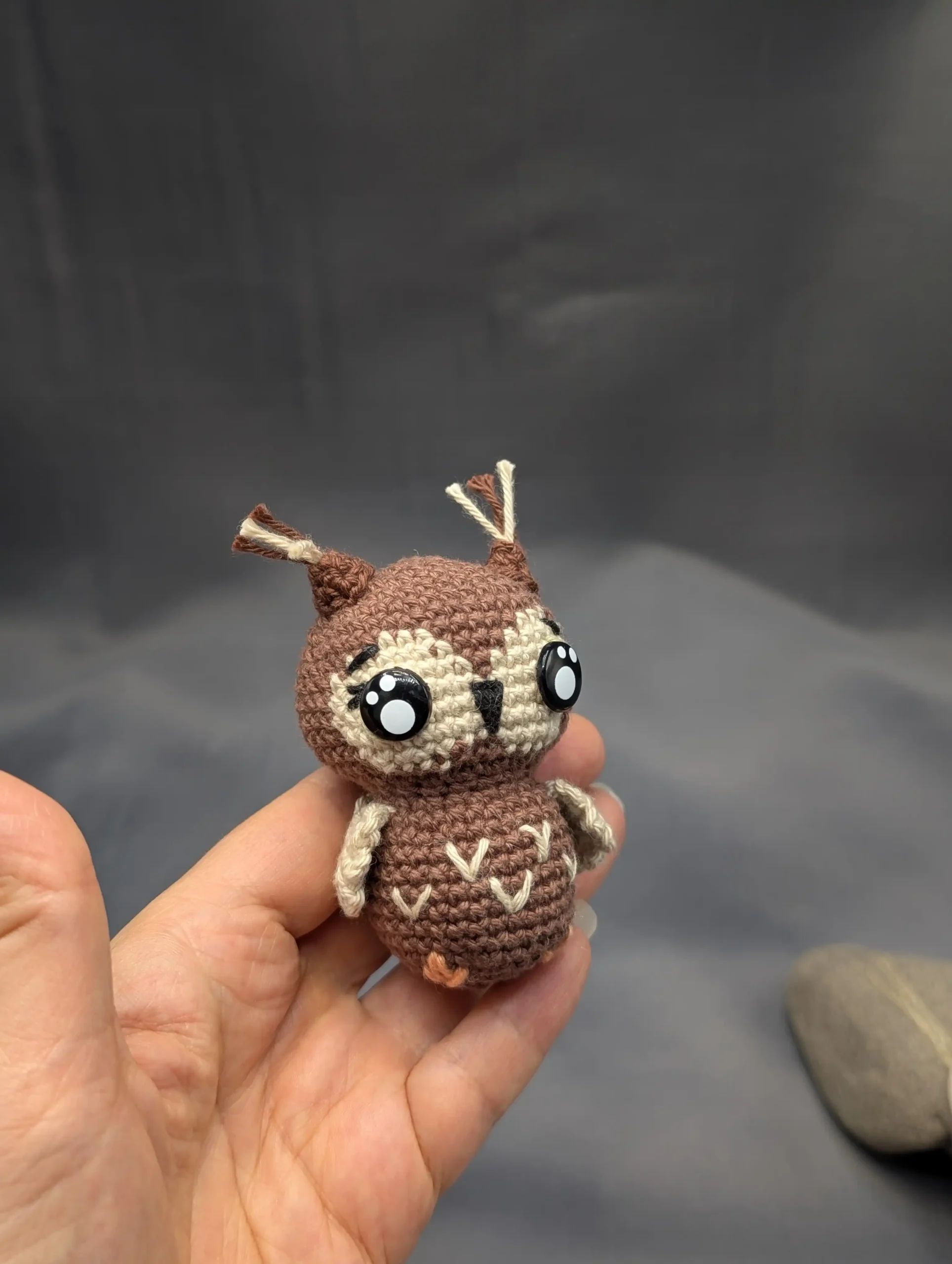 Chouette amigurumi fait main au crochet par La Mu's heure