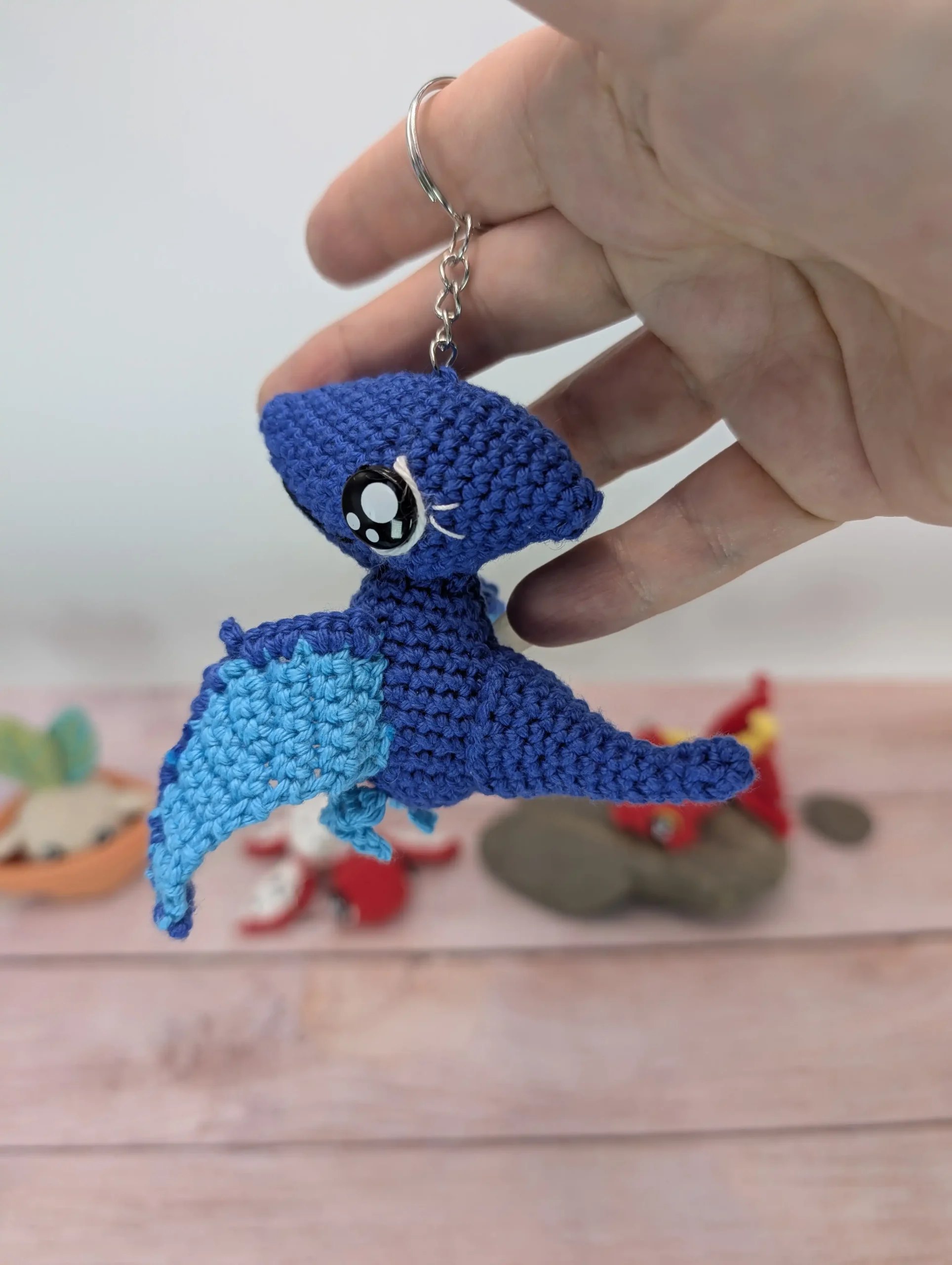 Dinosaure ptérodactyle amigurumi fait main au crochet par La Mu's Heure
