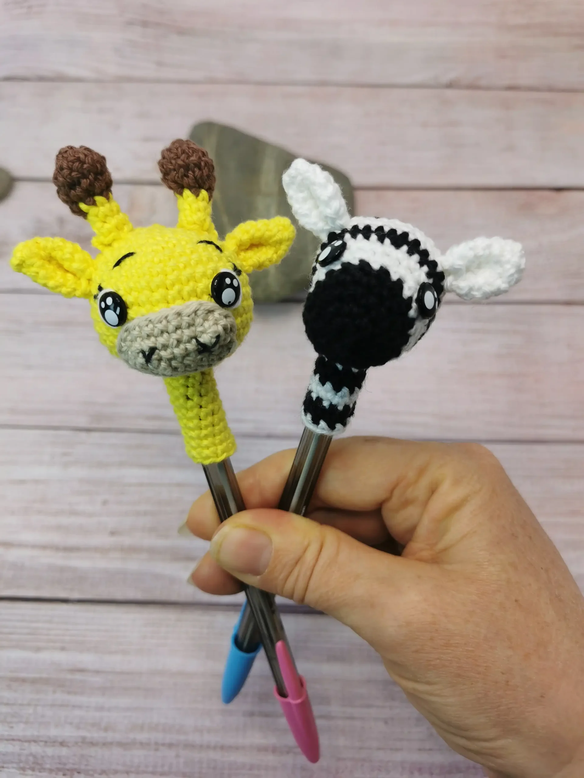 Embout de stylo amigurumi fait main au crochet par La Mu's Heure