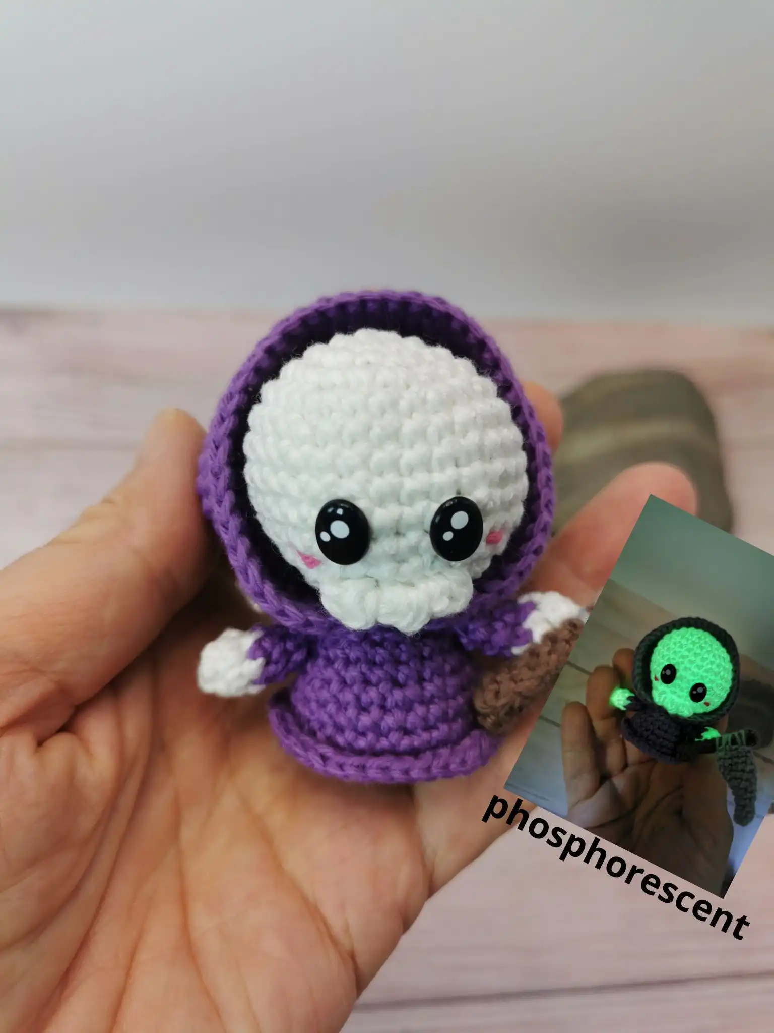 Faucheuse/Ripper en porte-clés amigurumi kawaii, conçu à la main au crochet par La Mu's heure
