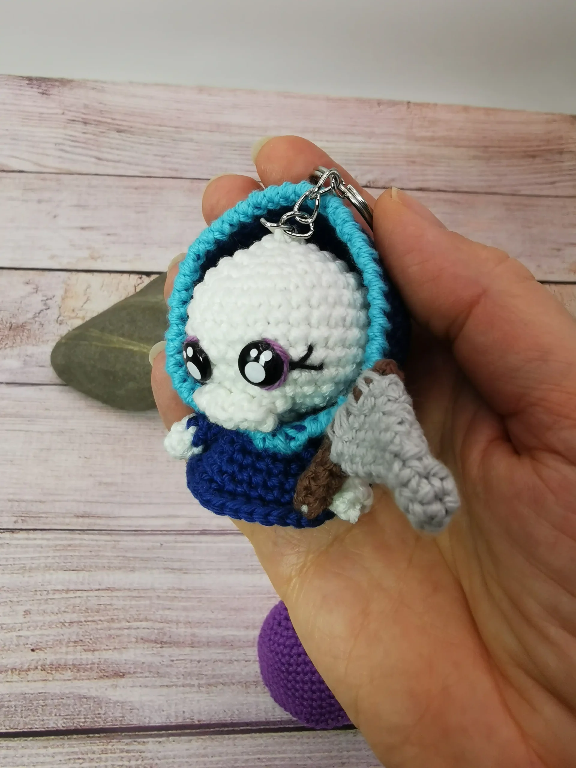 La Petite Faucheuse/Reaper phosphorescente– Amigurumi fait main au crochet – Image 17