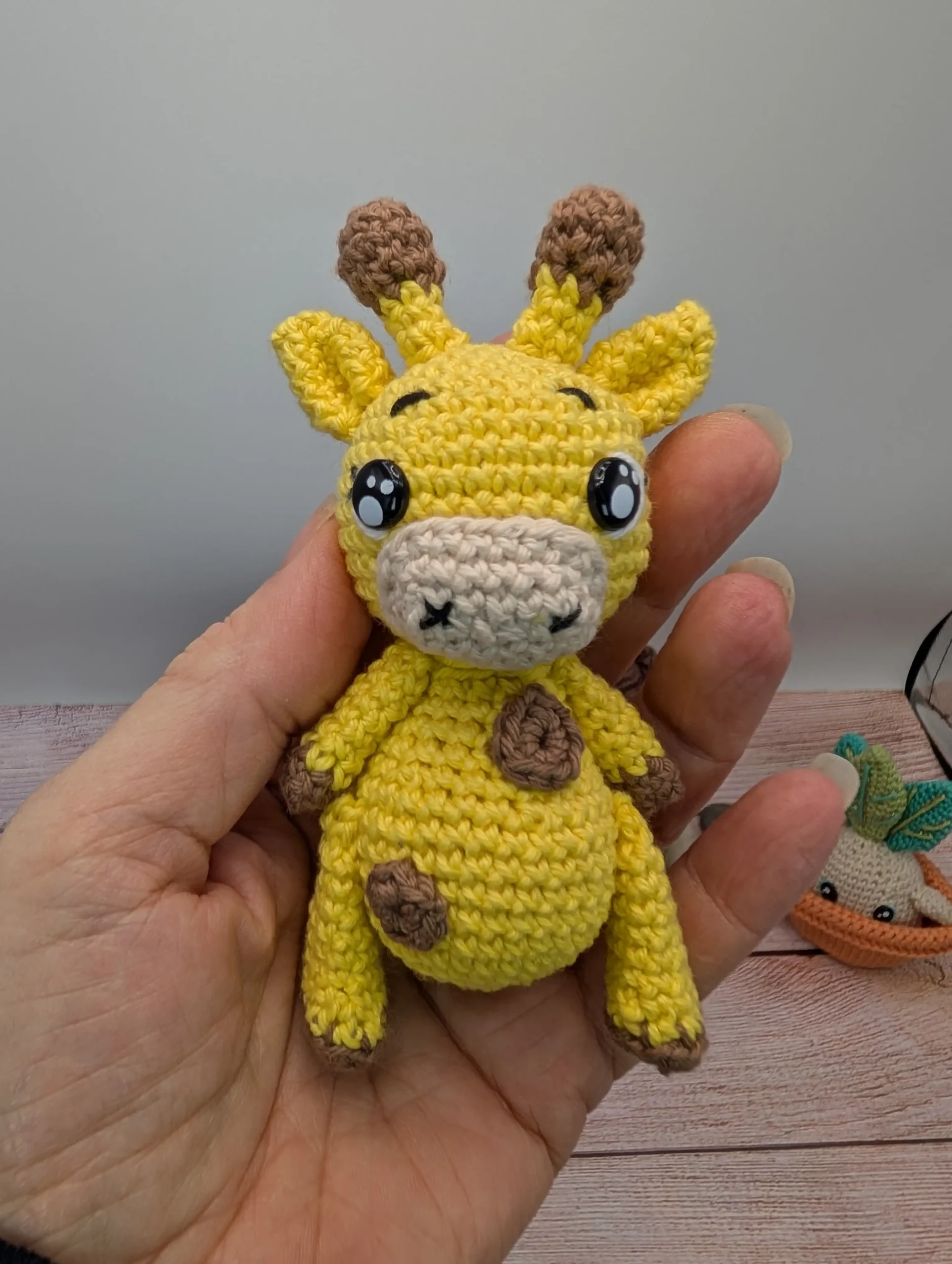 girafe amigurumi fait au crochet par La Mu's Heure