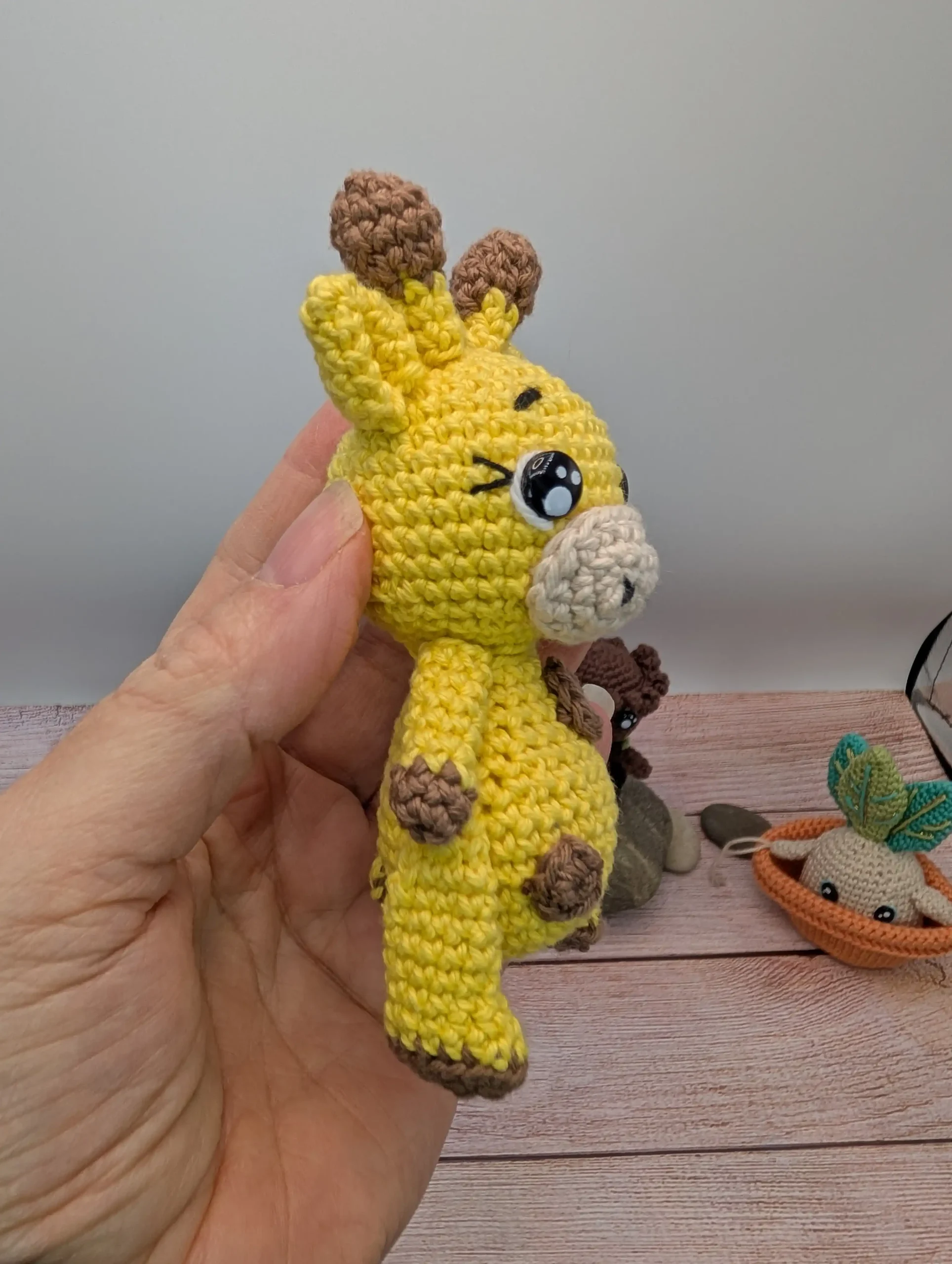 girafe amigurumi fait au crochet par La Mu's Heure