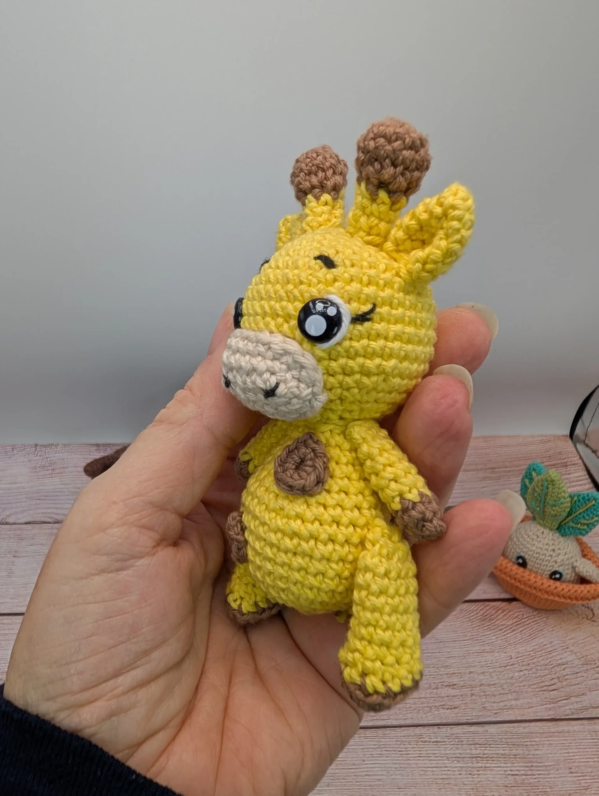 girafe amigurumi fait au crochet par La Mu's Heure