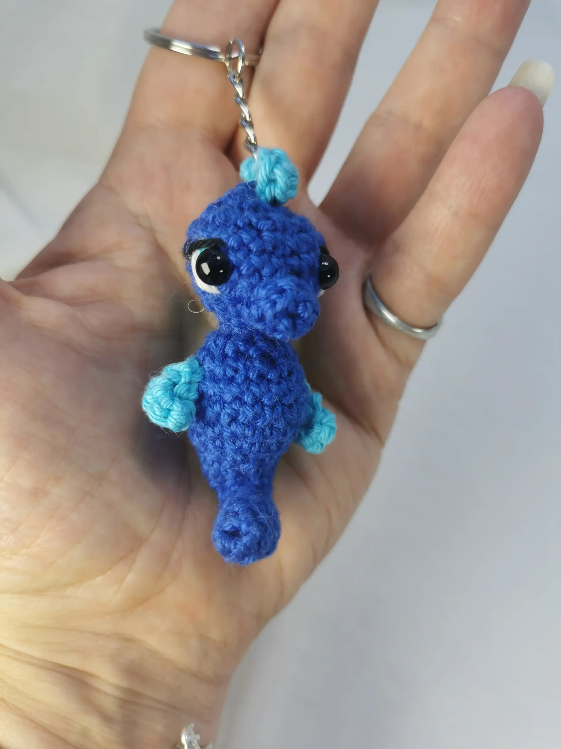 hippocampe amigurumi fait main au crochet par La Mu's heure
