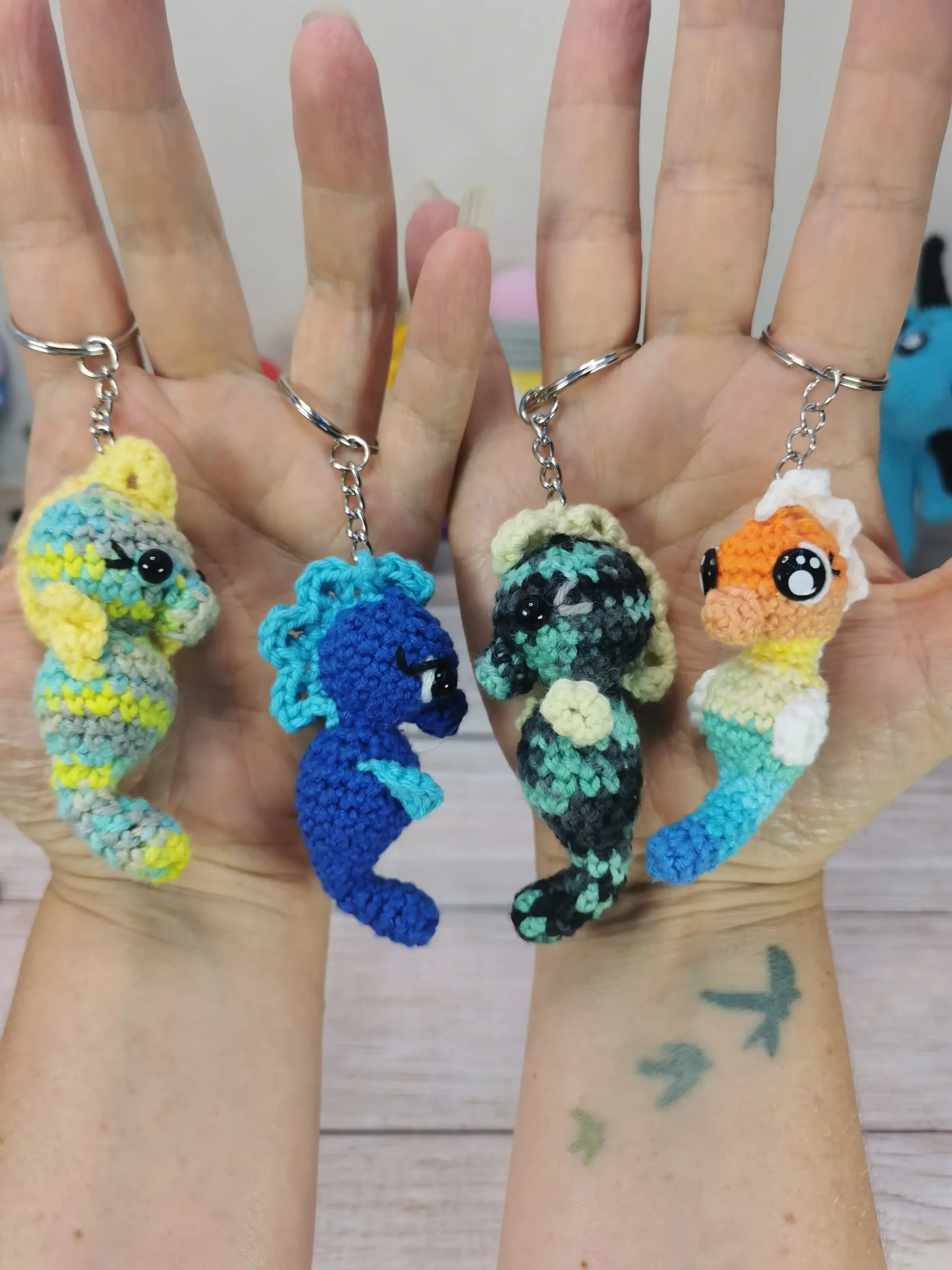 hippocampe amigurumi fait main au crochet par La Mu's heure