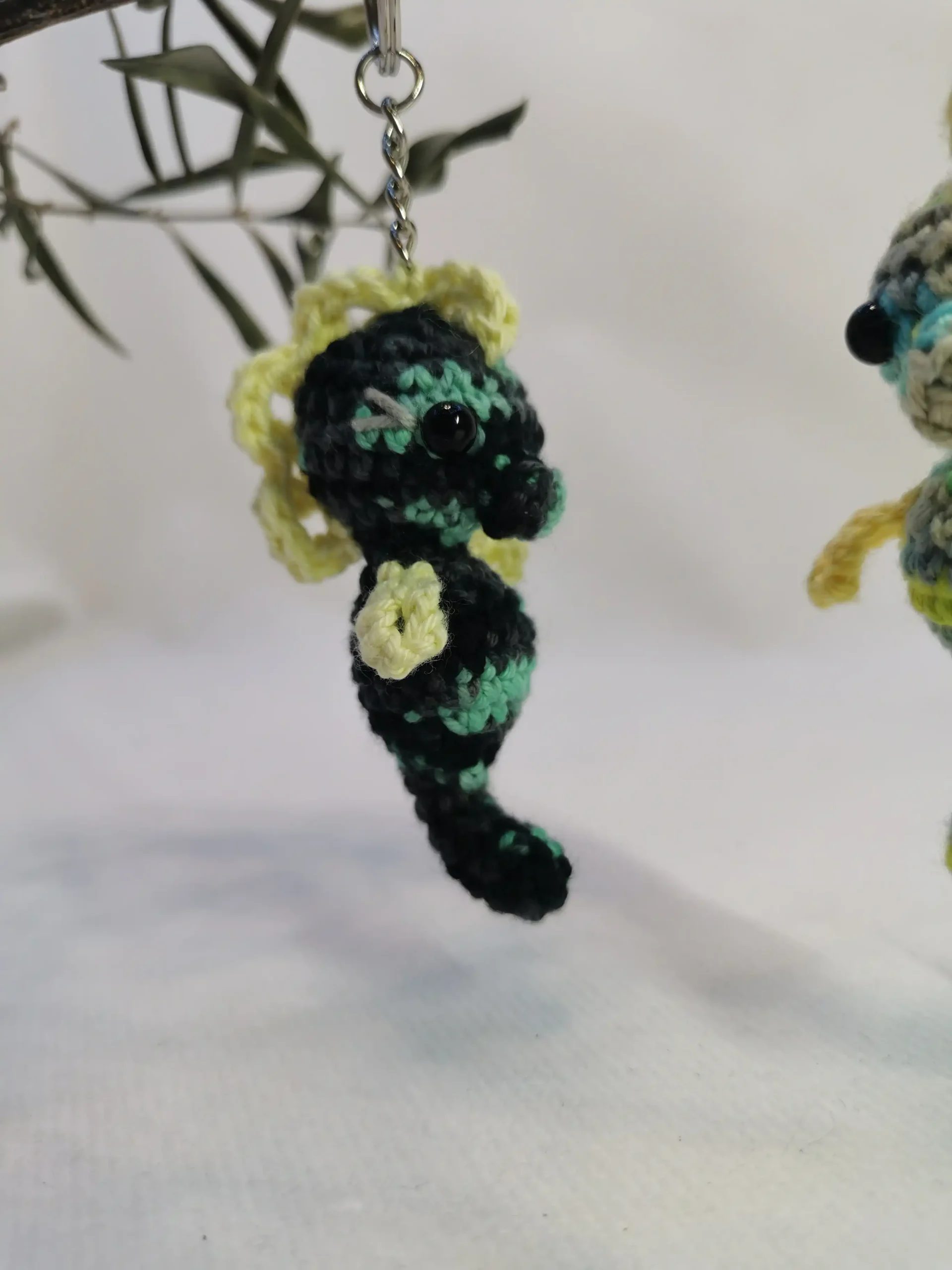 hippocampe amigurumi fait main au crochet par La Mu's heure