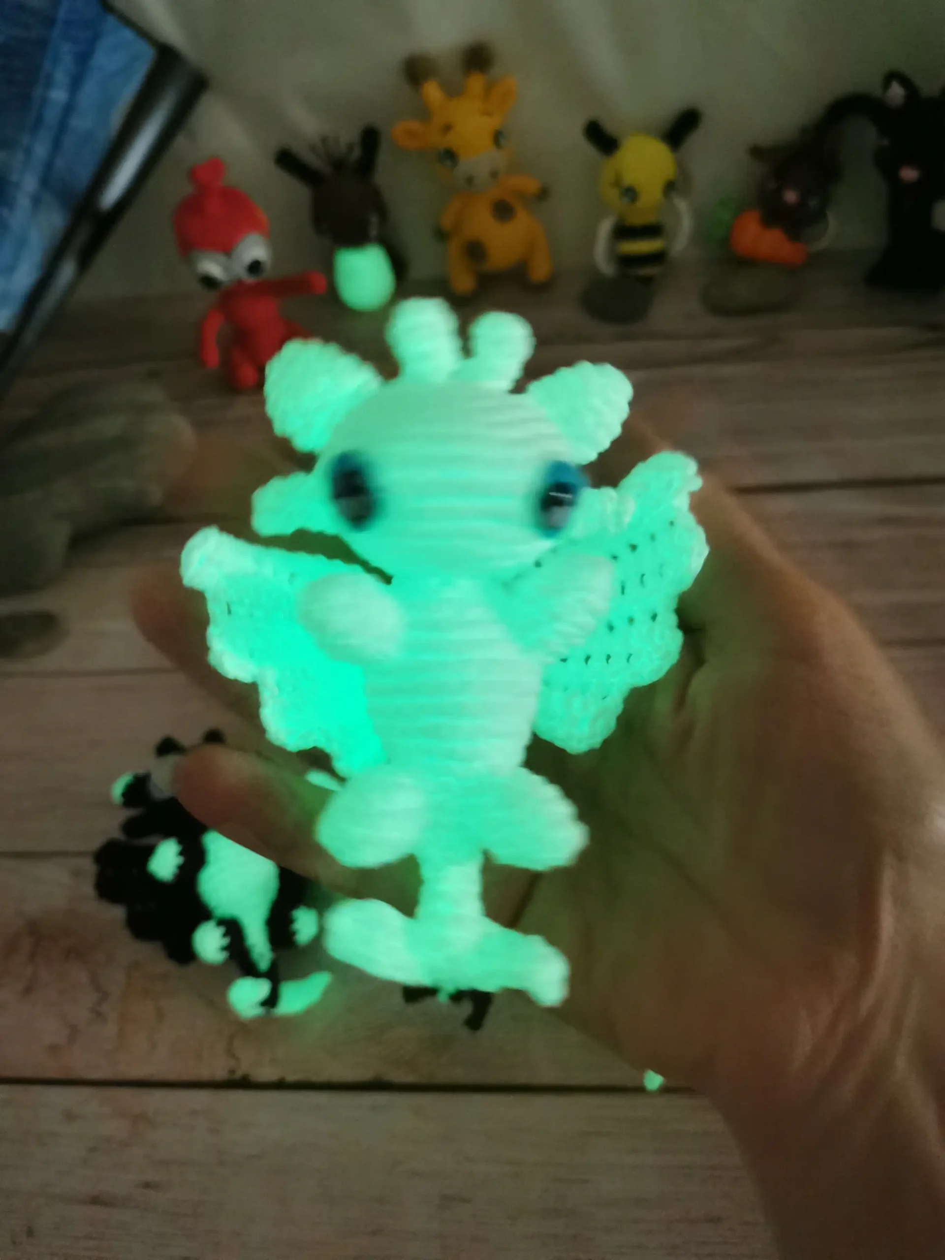 krokmou dragon furie nocturne furie éclair fluorescent amigurumi kawaii fais main au crochet par La Mu's heure
