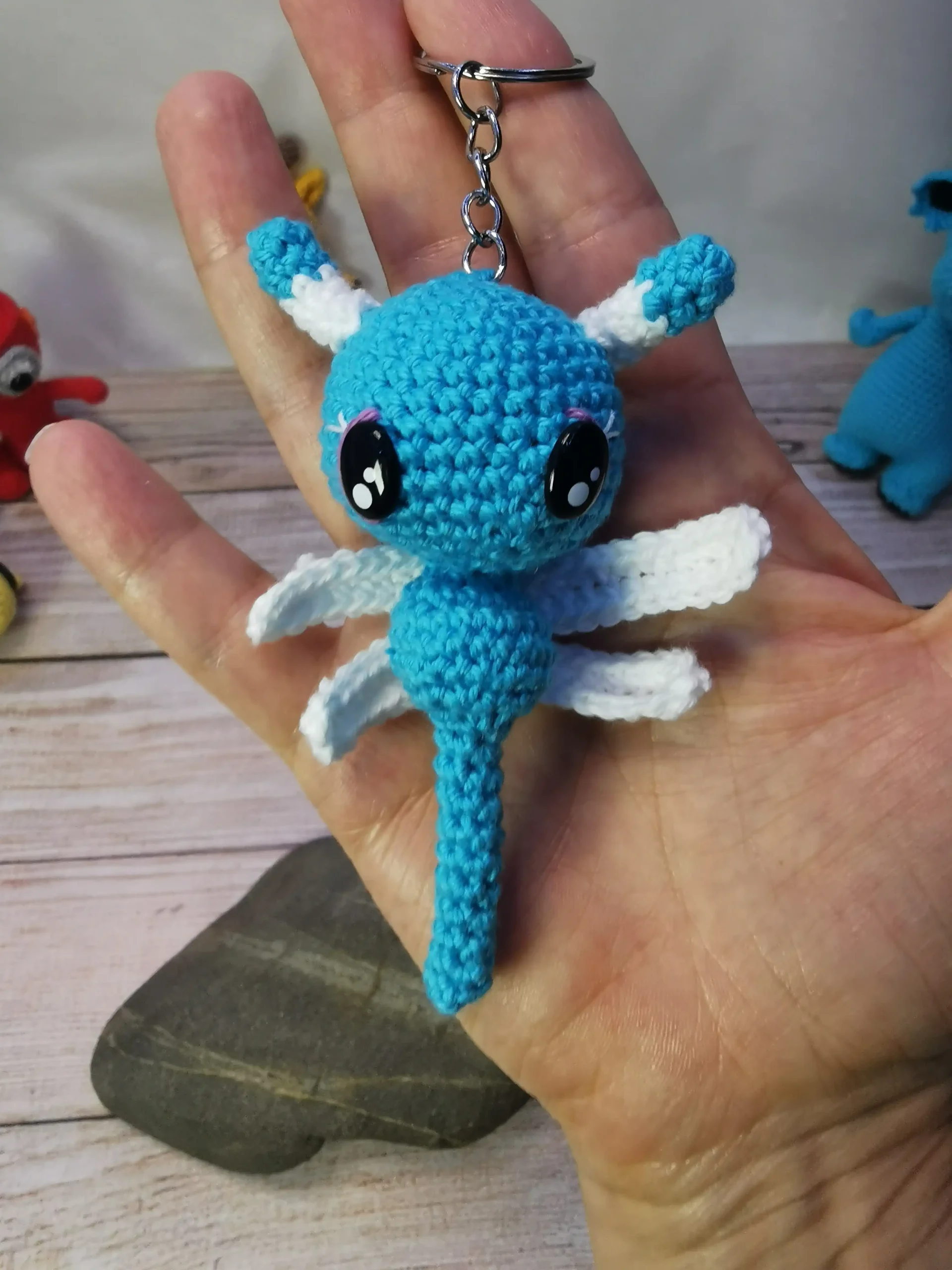 Libellule amigurumi fait main au crochet par La Mu's Heure
