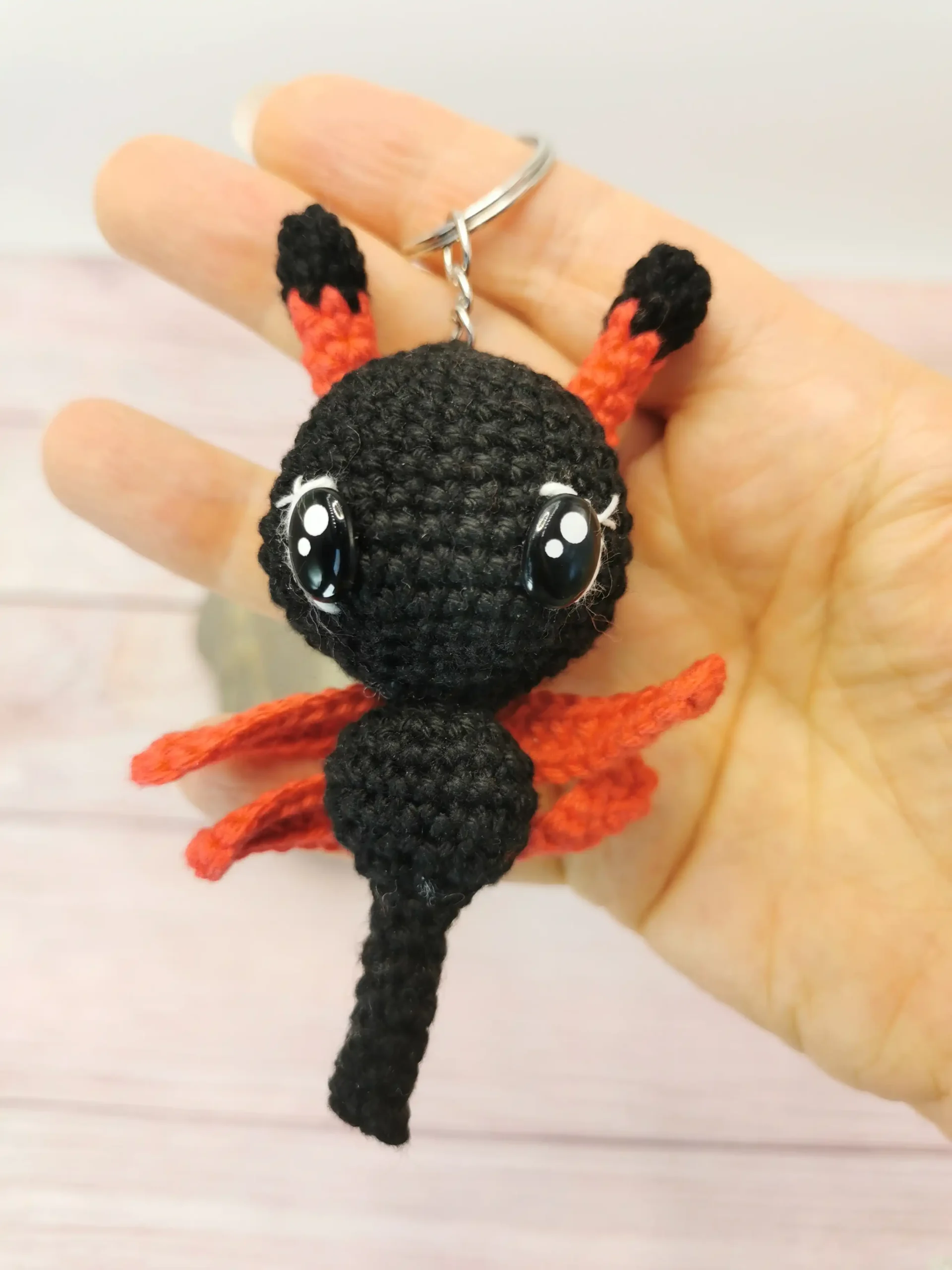 Libellule amigurumi fait main au crochet par La Mu's Heure
