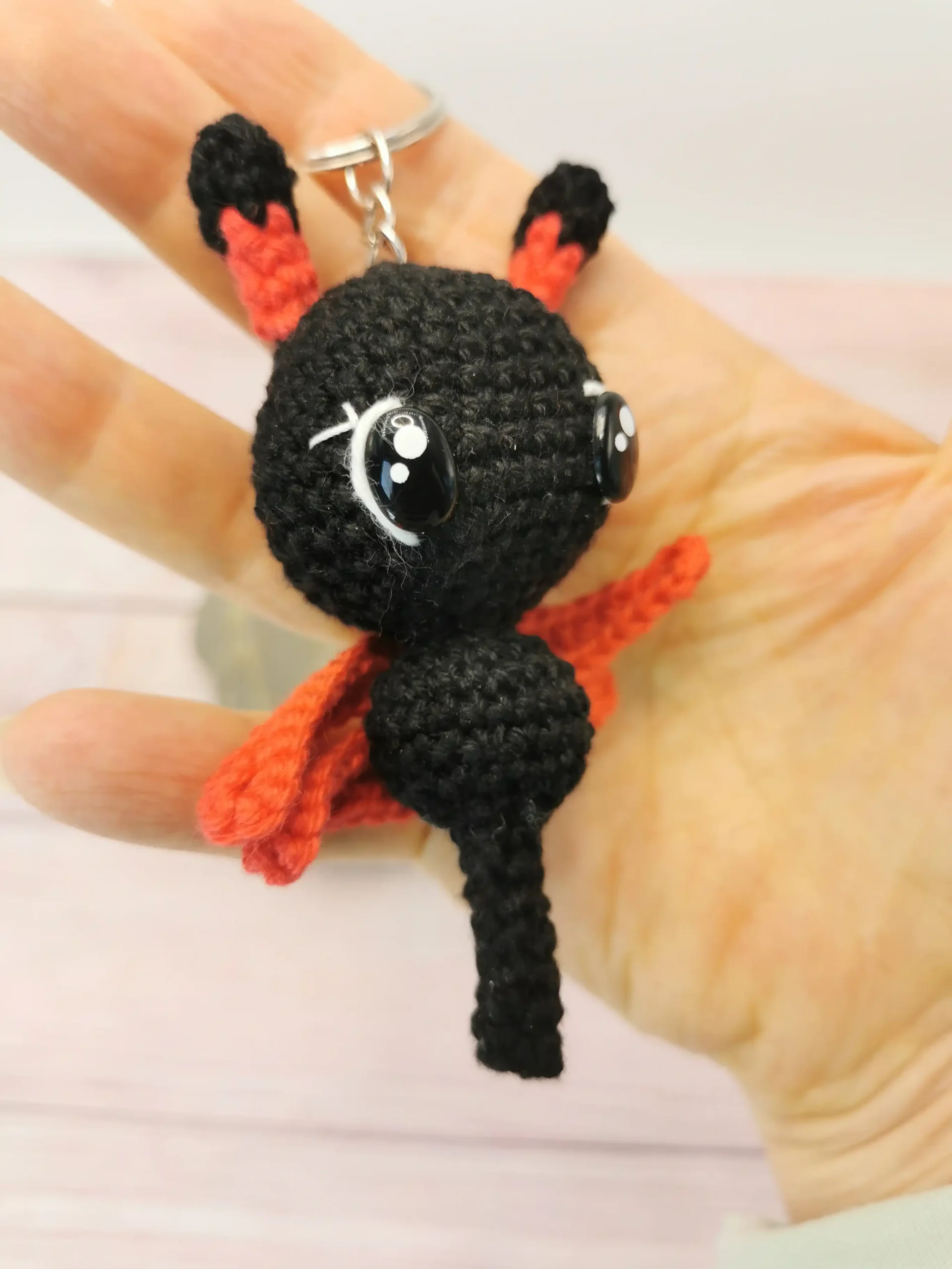 Libellule amigurumi fait main au crochet par La Mu's Heure