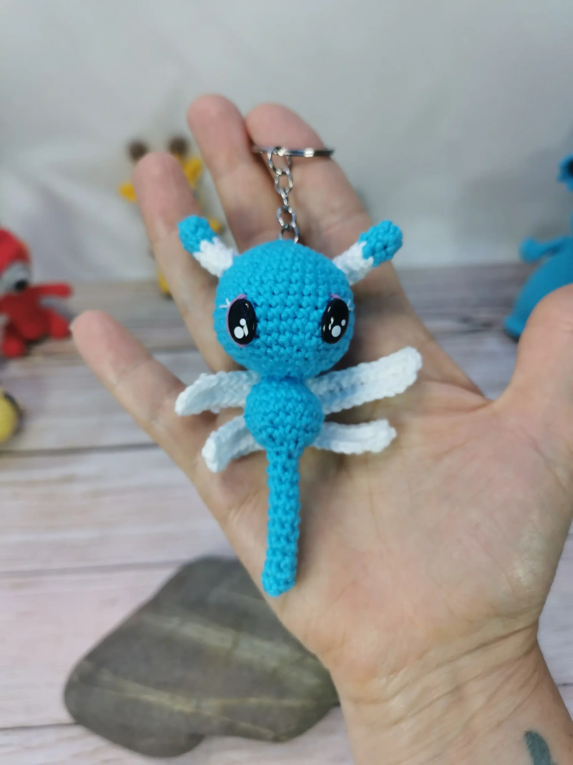 Libellule amigurumi fait main au crochet par La Mu's Heure