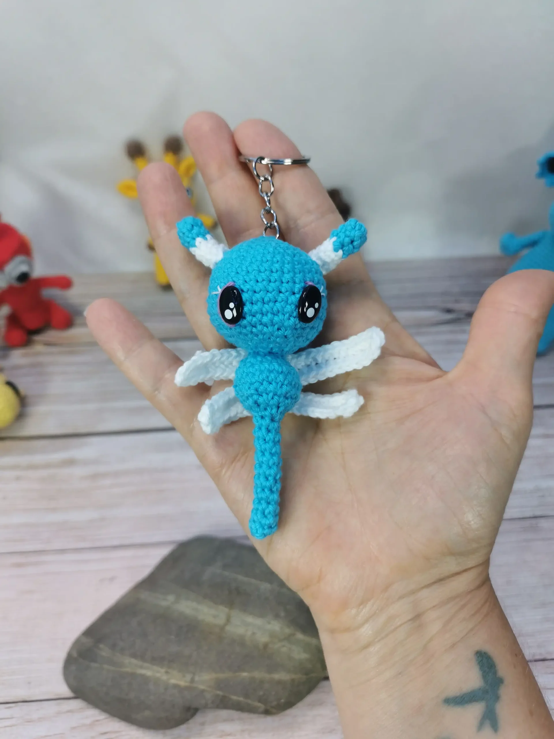 Libellule amigurumi fait main au crochet par La Mu's Heure