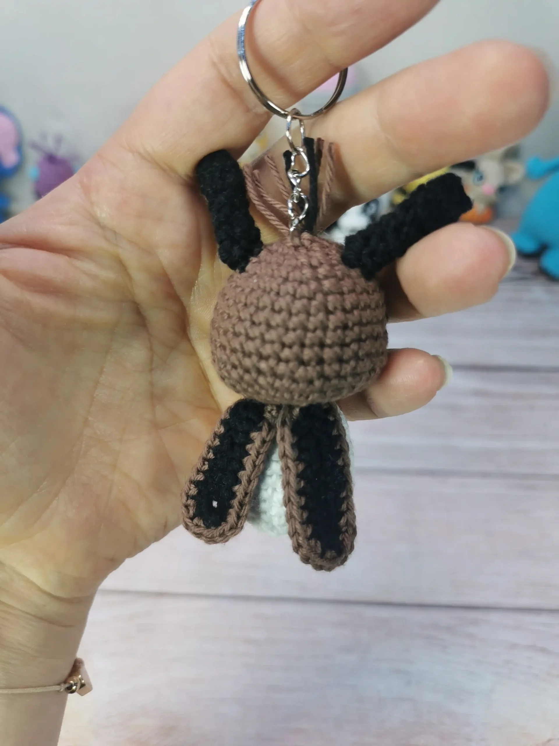 Luciole amigurumi fait au crochet par La Mu's Heure