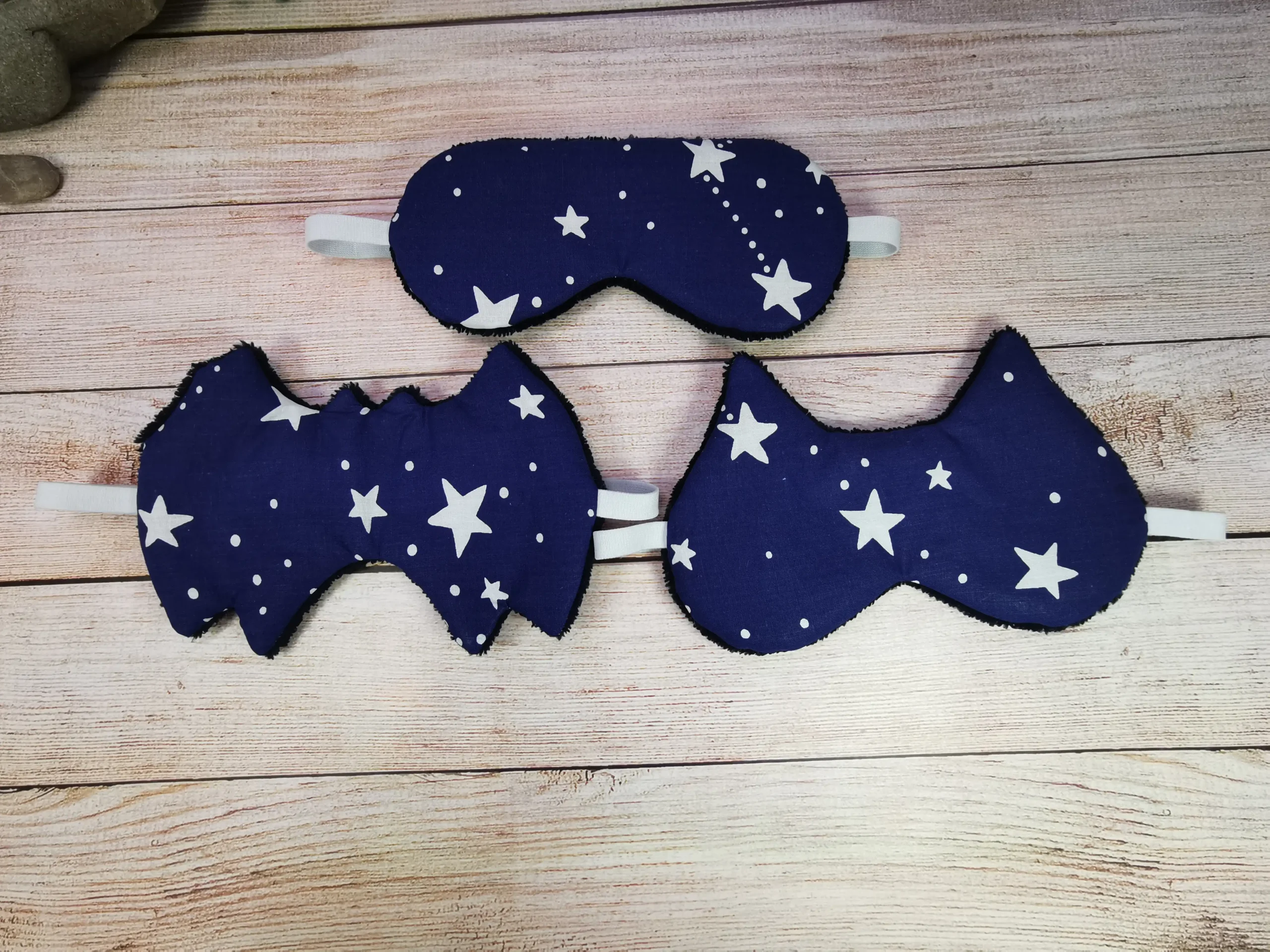 Masque de nuit fait main par La Mu's Heure