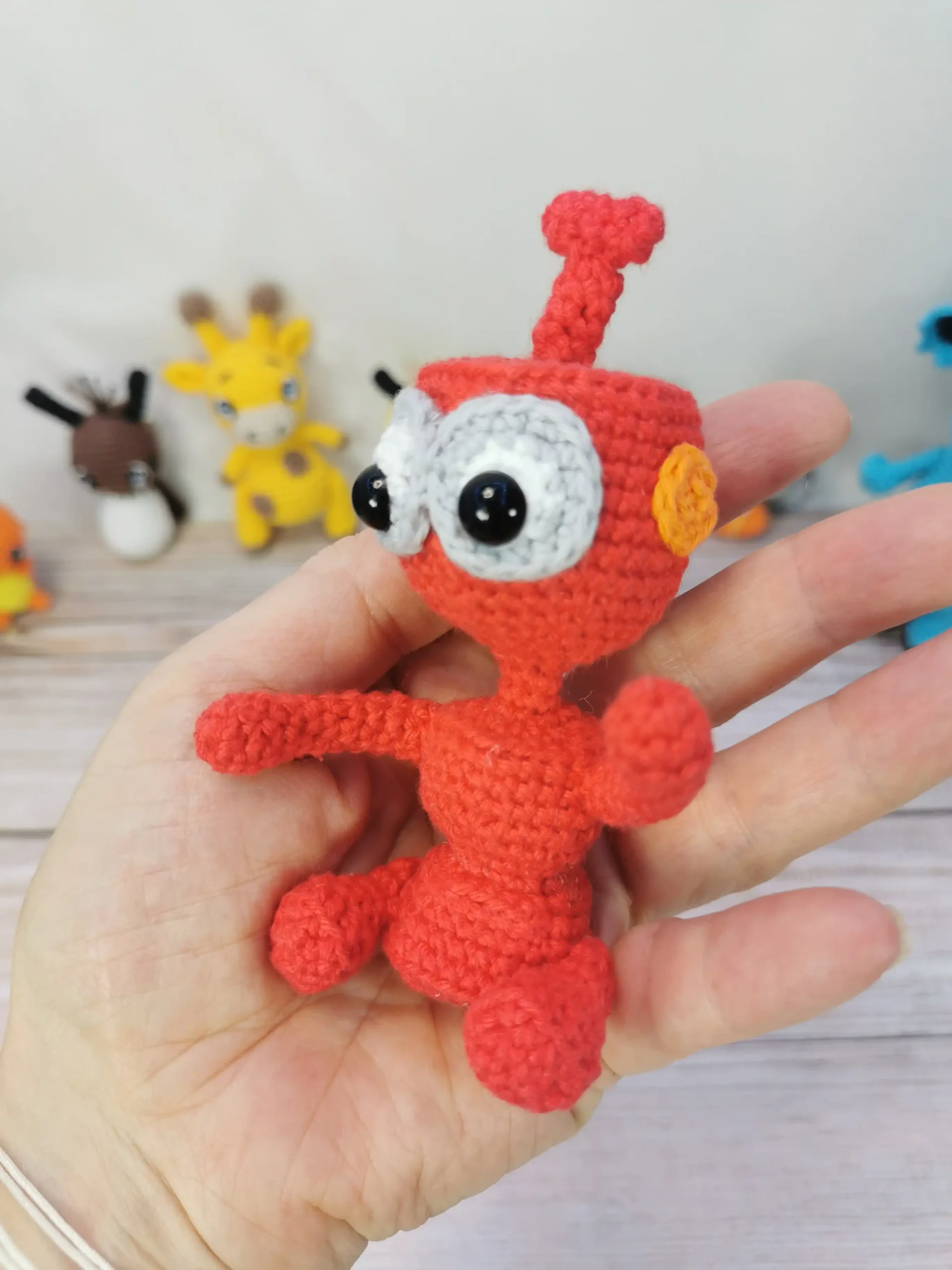 Nono d 'Ulysse 31 fait mains au crochet par La Mu's heure