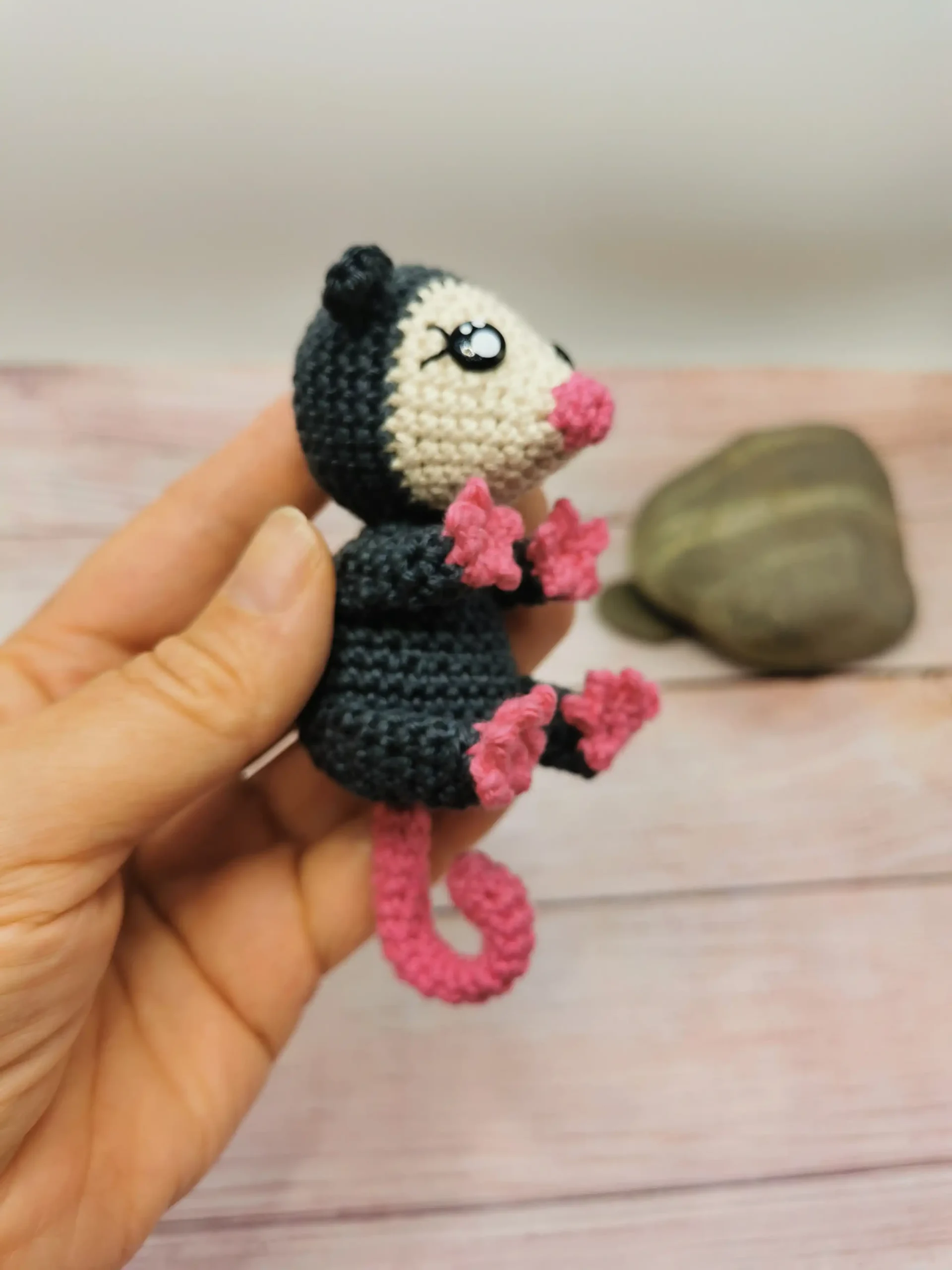 Opossum amigurumi fait au crochet par La Mu's Heure