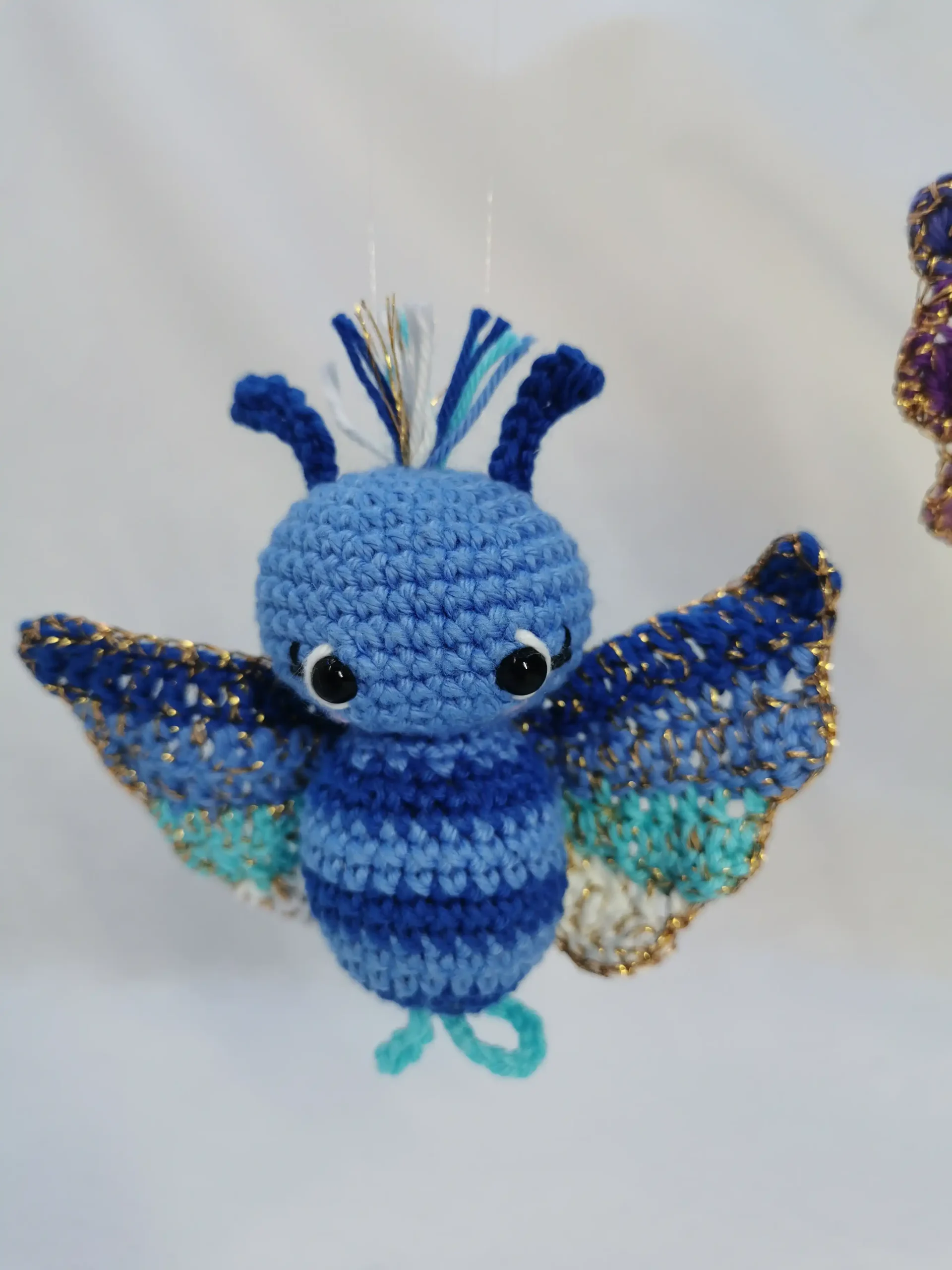papillon amigurumi fait main au crochet par La Mu's heure