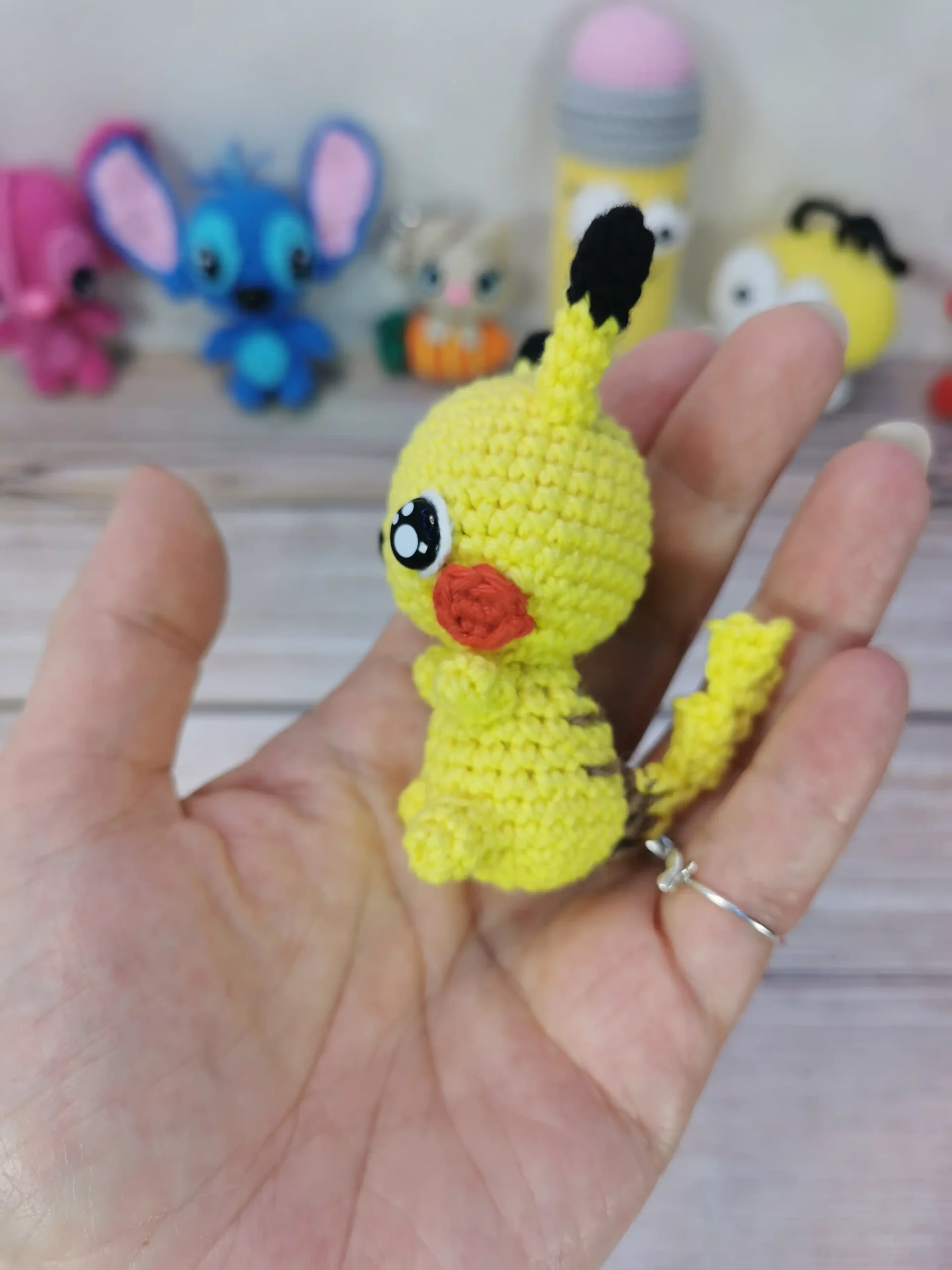 Pikachu pokemon amigurumi fait main au crochet par La Mu's Heure