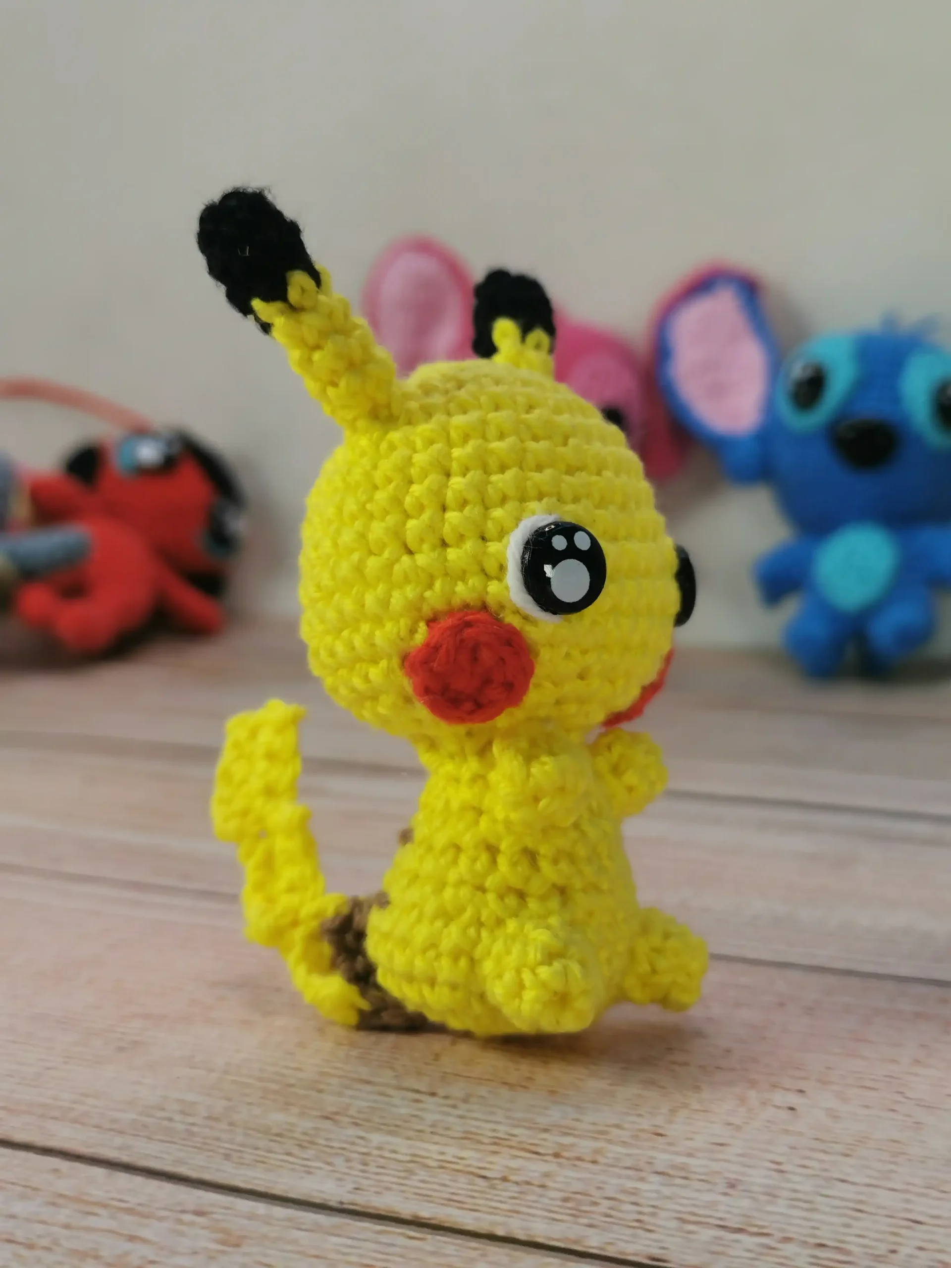 Pikachu pokemon amigurumi fait main au crochet par La Mu's Heure