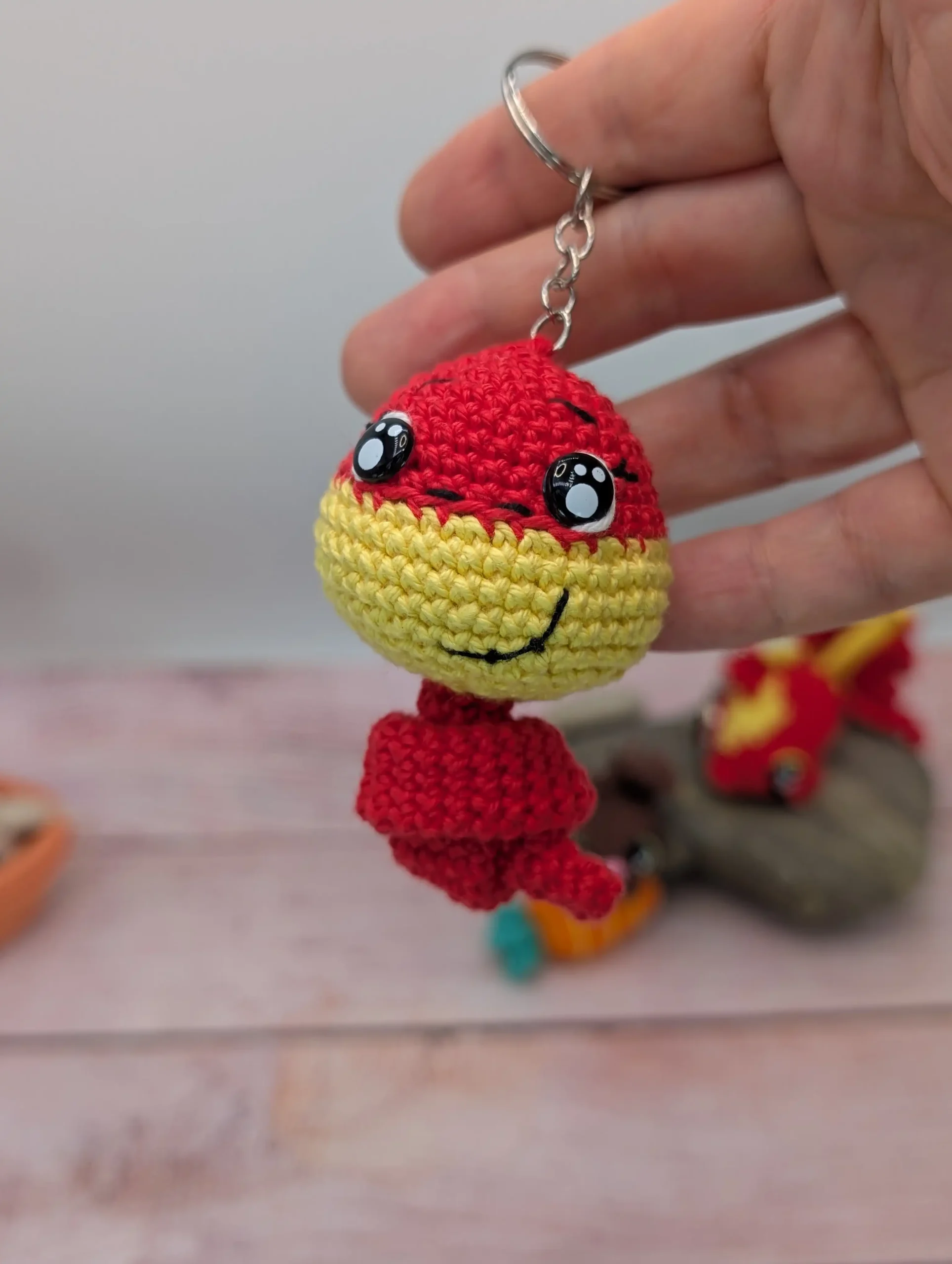 Serpent amigurumi fait main au crochet fait par La Mu's heure