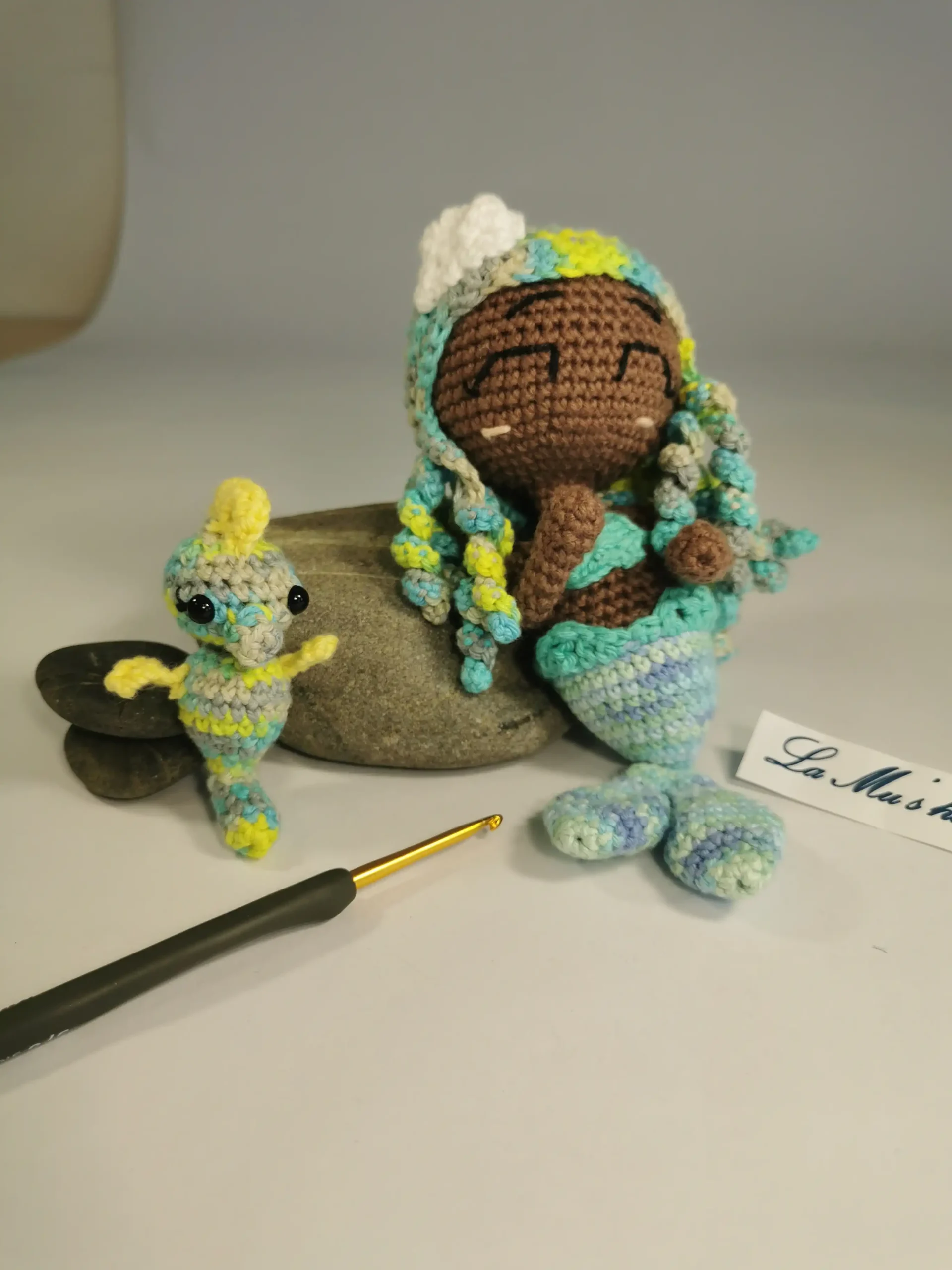 Sirène amigurumi fait main au crochet par La Mu's heure