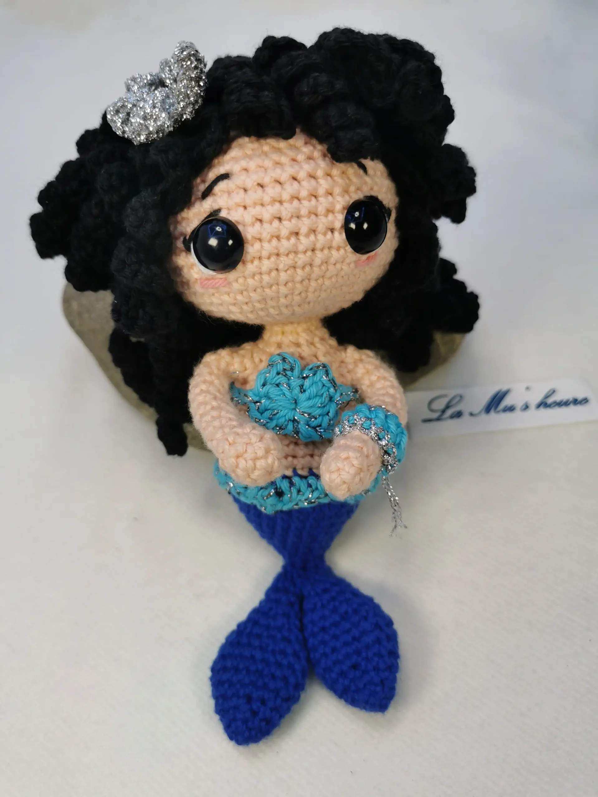 Sirène amigurumi fait main au crochet par La Mu's heure