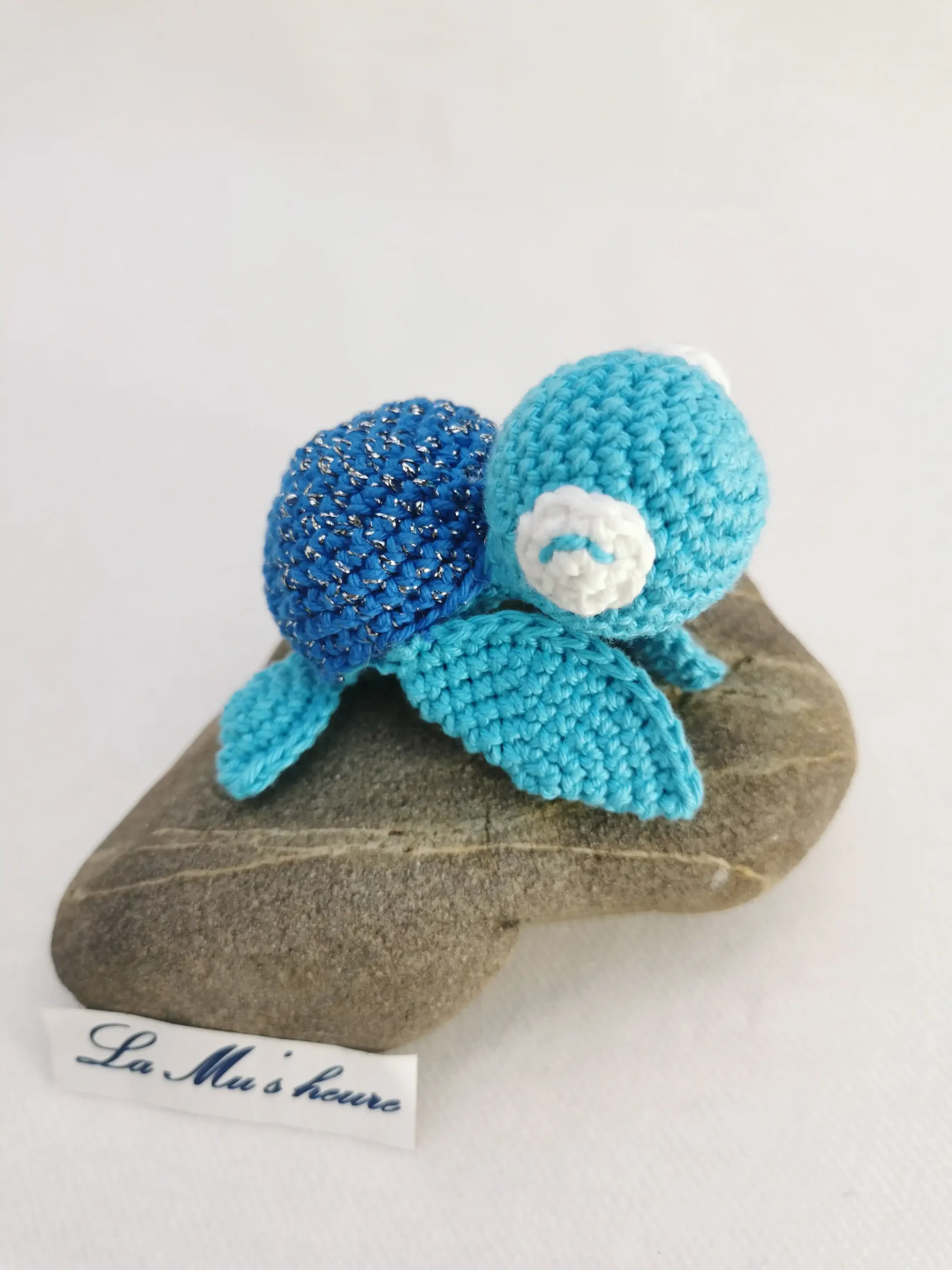 Tortue amigurumi fait main au crochet fait par La Mu's heure