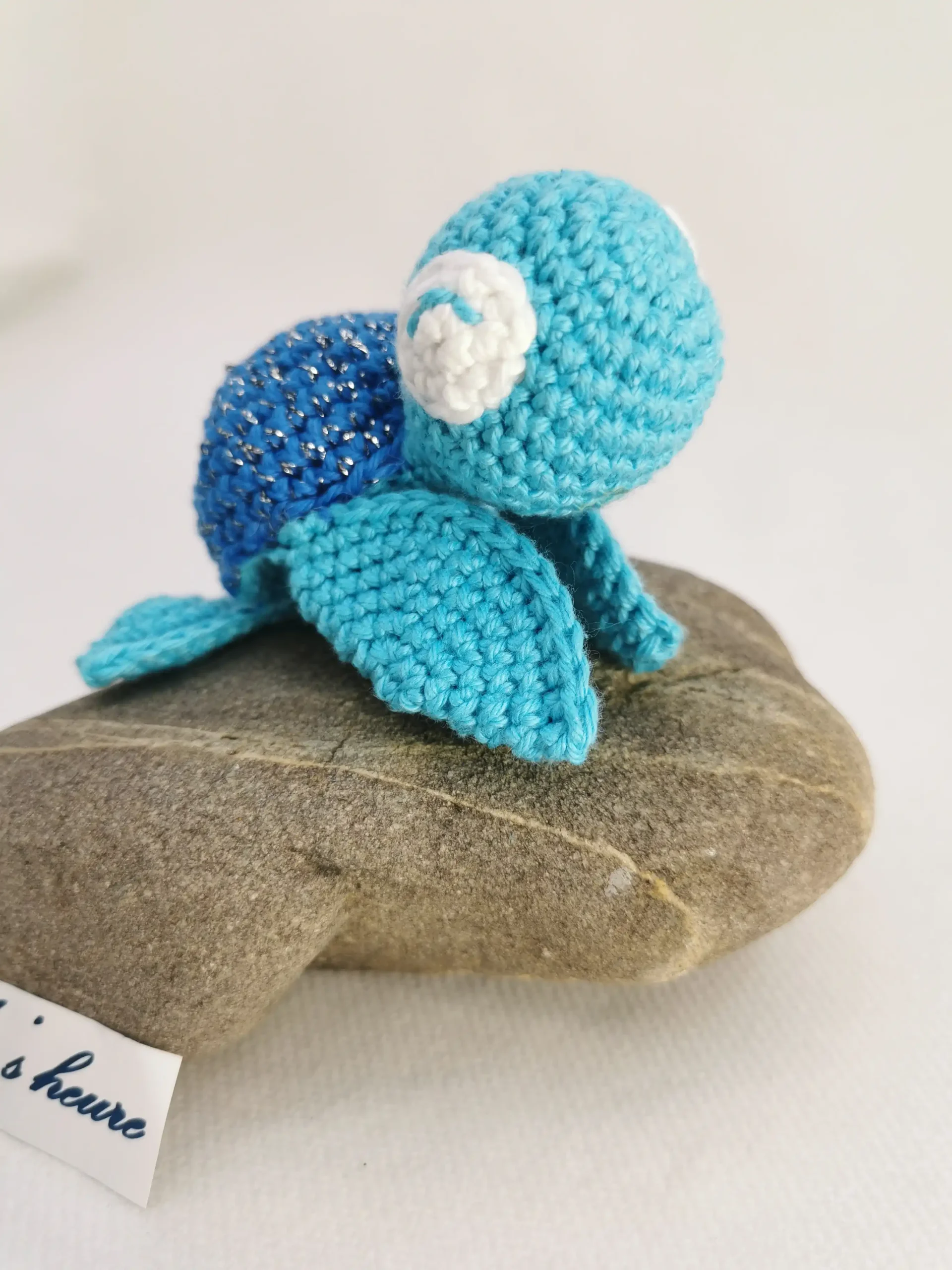 Tortue amigurumi fait main au crochet fait par La Mu's heure