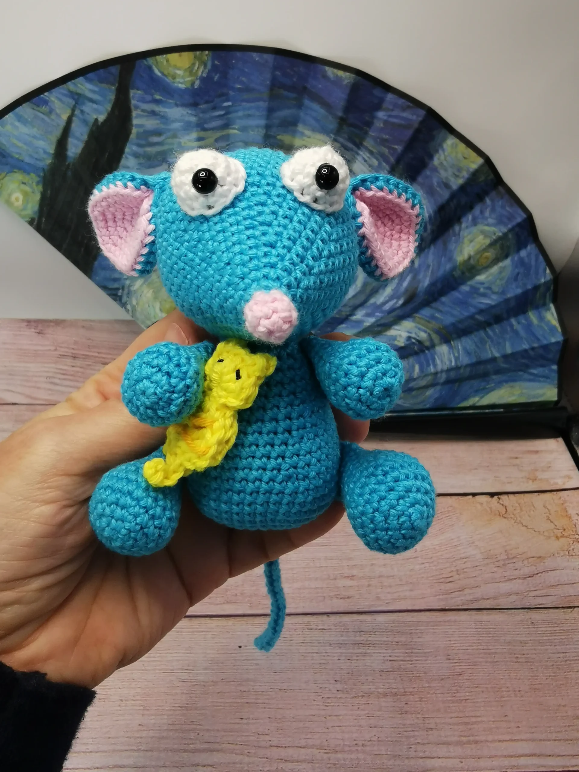 Tutter amigurumi fait main au crochet par La Mu's heure