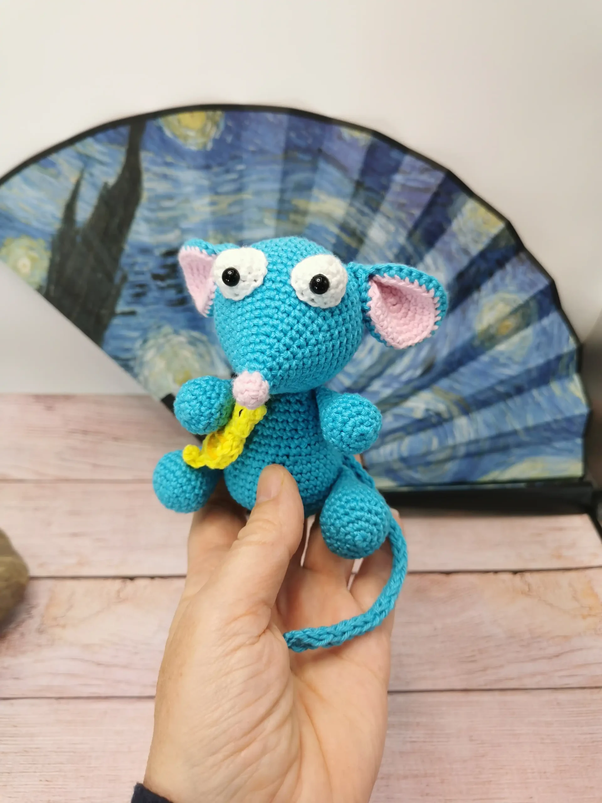 Tutter amigurumi fait main au crochet par La Mu's heure